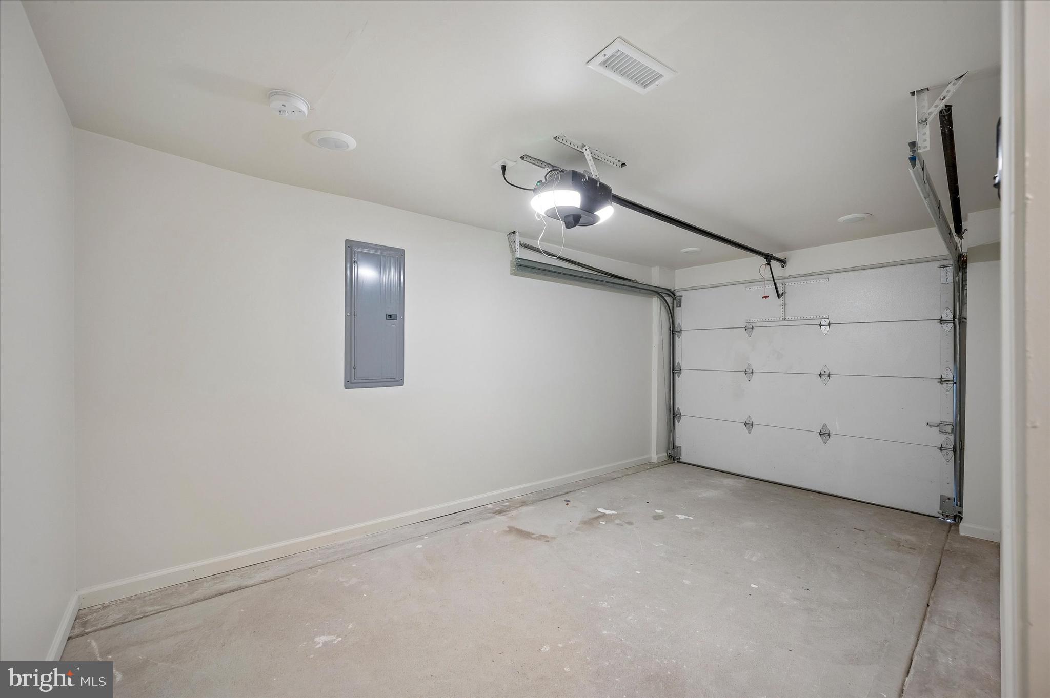 WEST OAK LANE - Residential