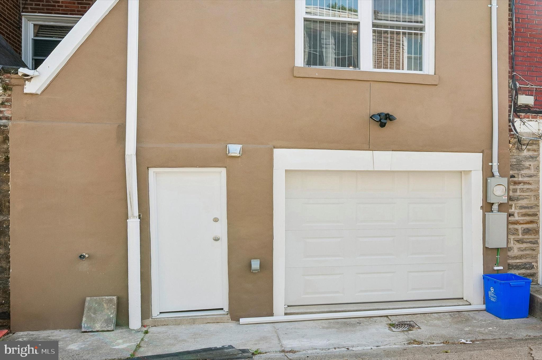 WEST OAK LANE - Residential