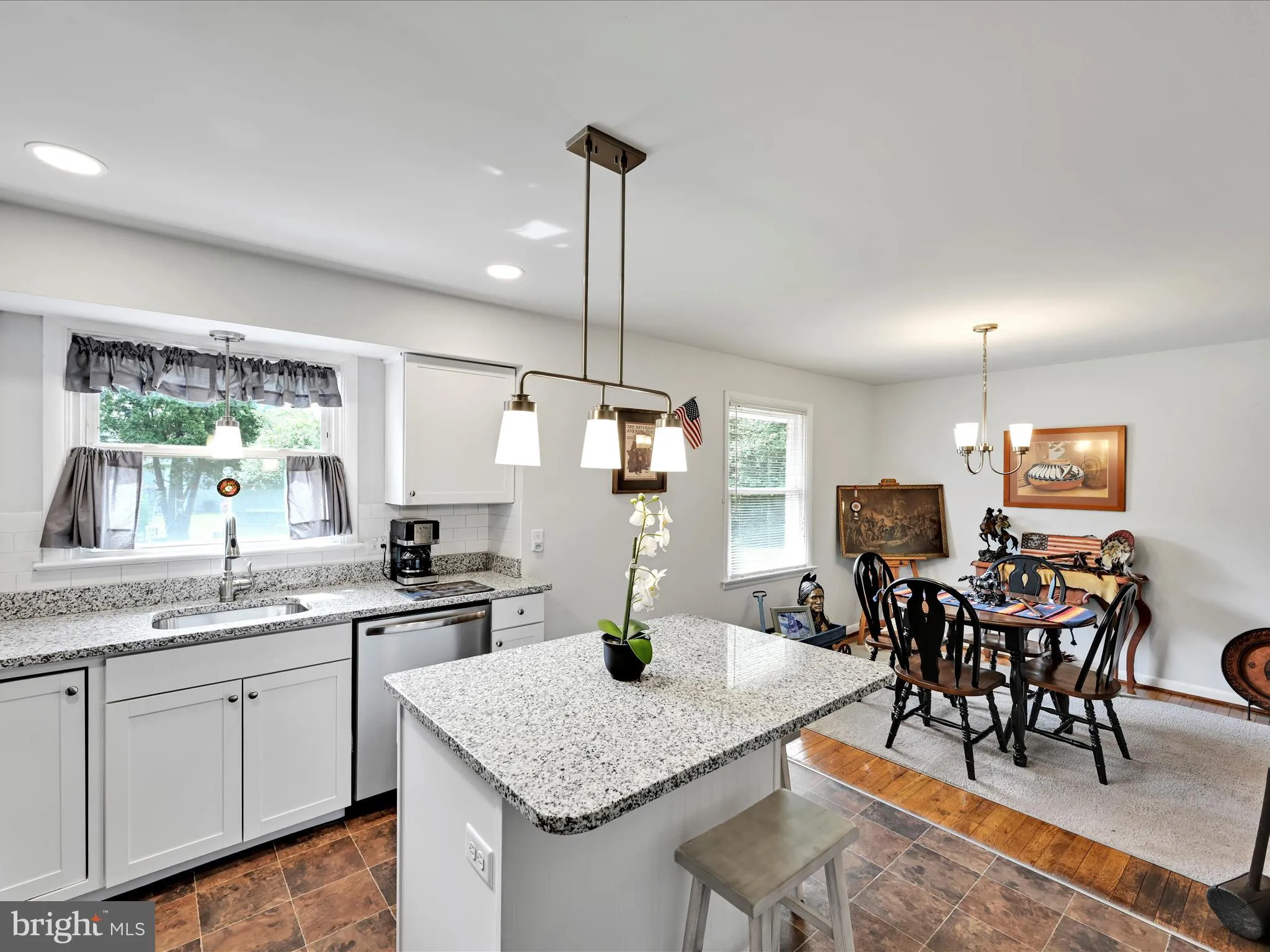 Lancaster, Pennsylvania 17603, United States, 3 Bedrooms Bedrooms, ,1 BathroomBathrooms,Residential,Pending,131810