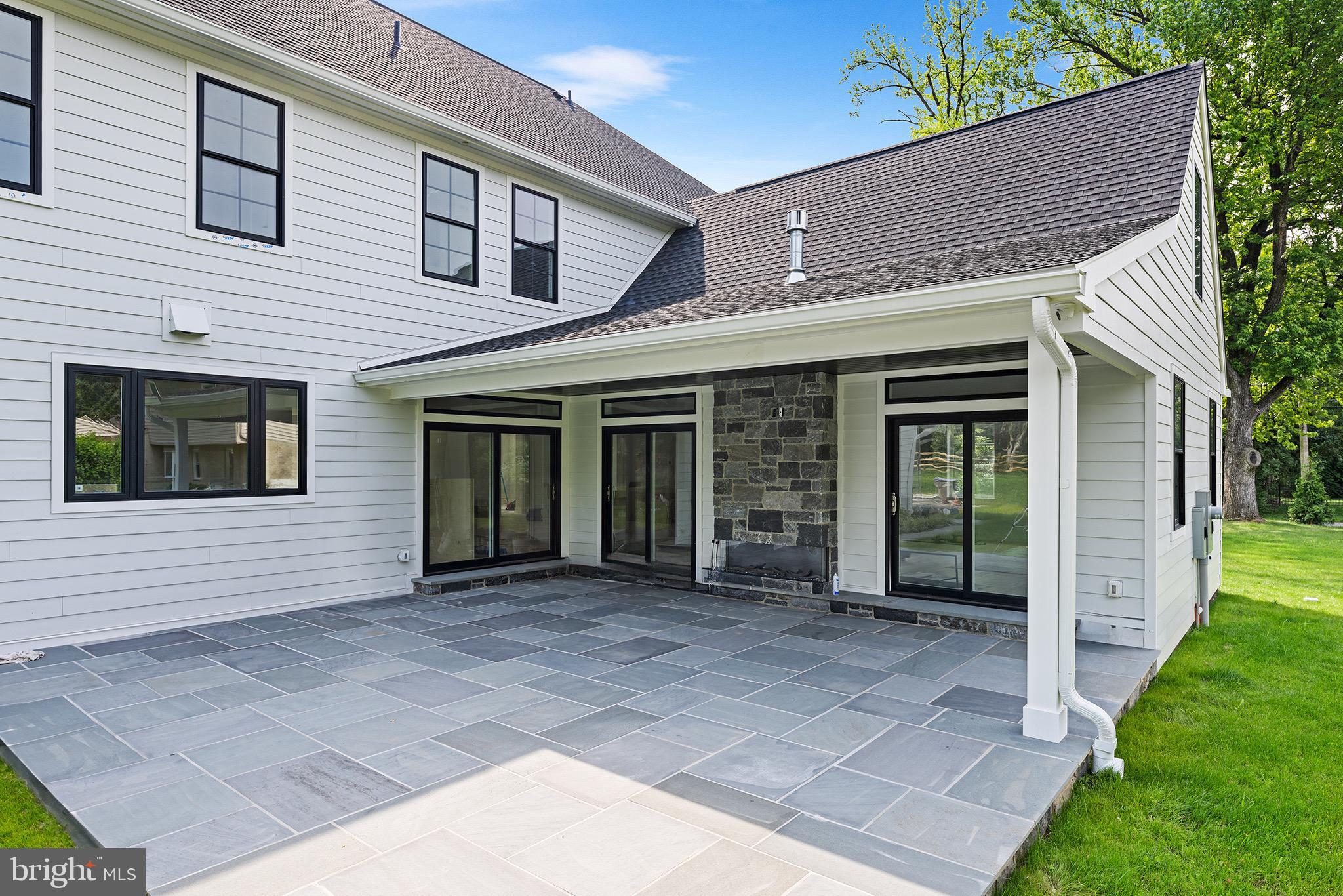 222 HUNTERS LANE