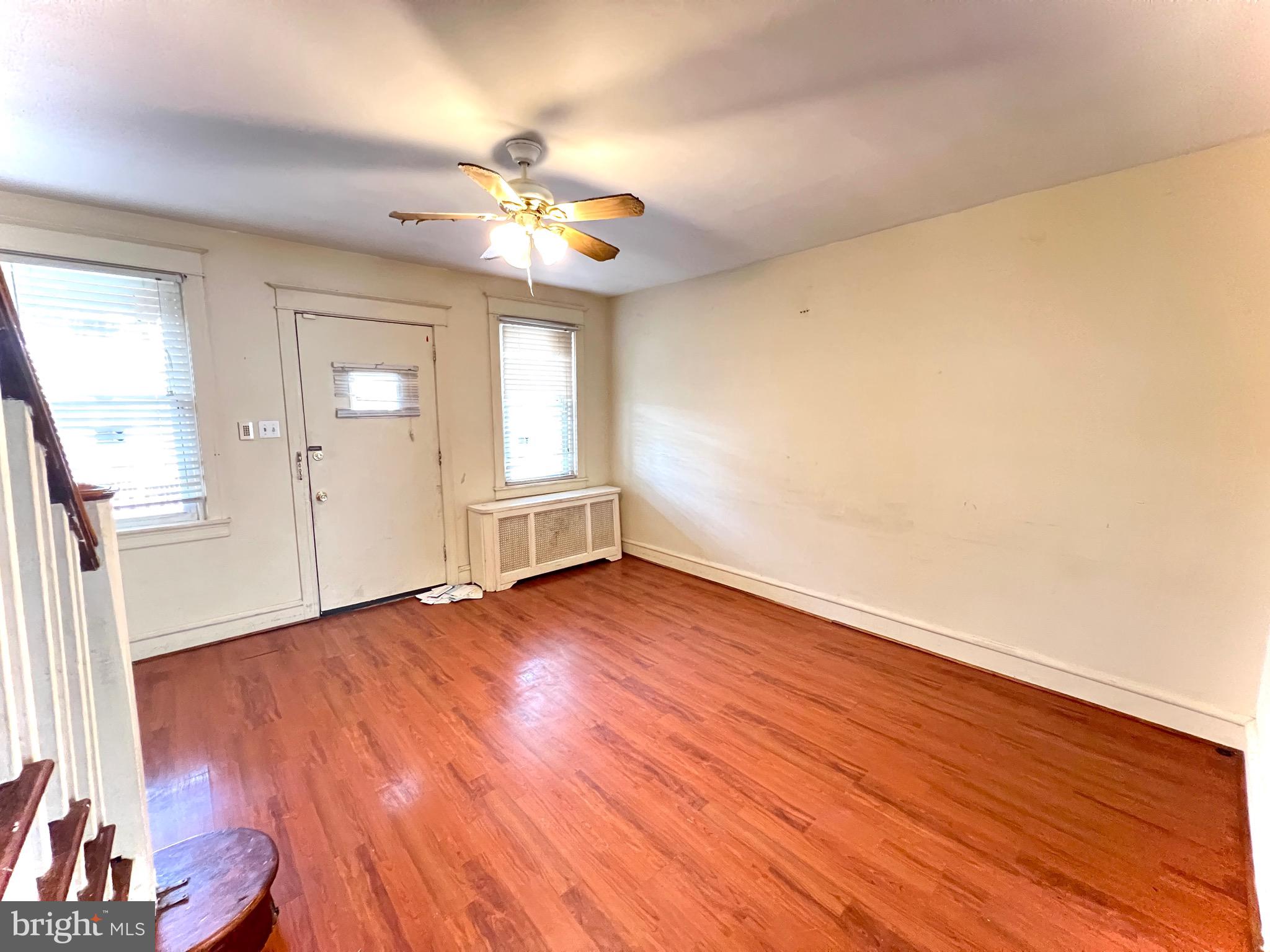 LAWNCREST - Residential