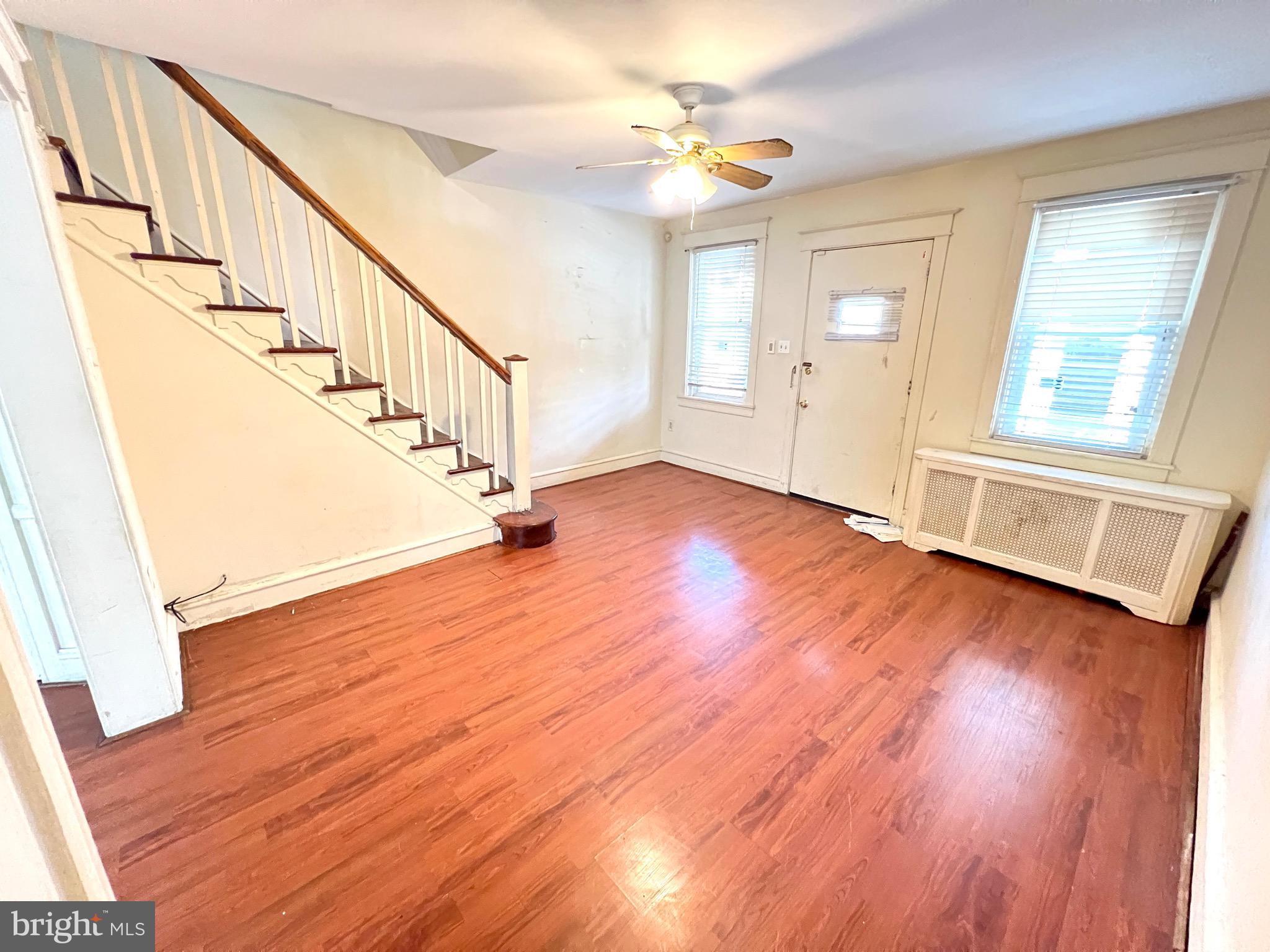 LAWNCREST - Residential