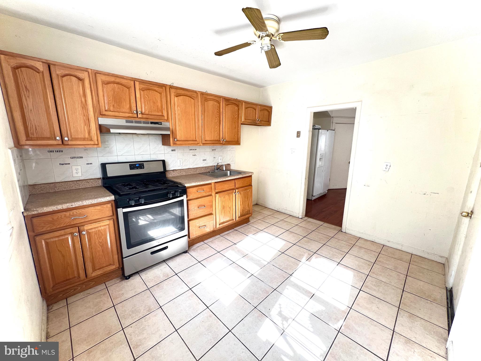 LAWNCREST - Residential