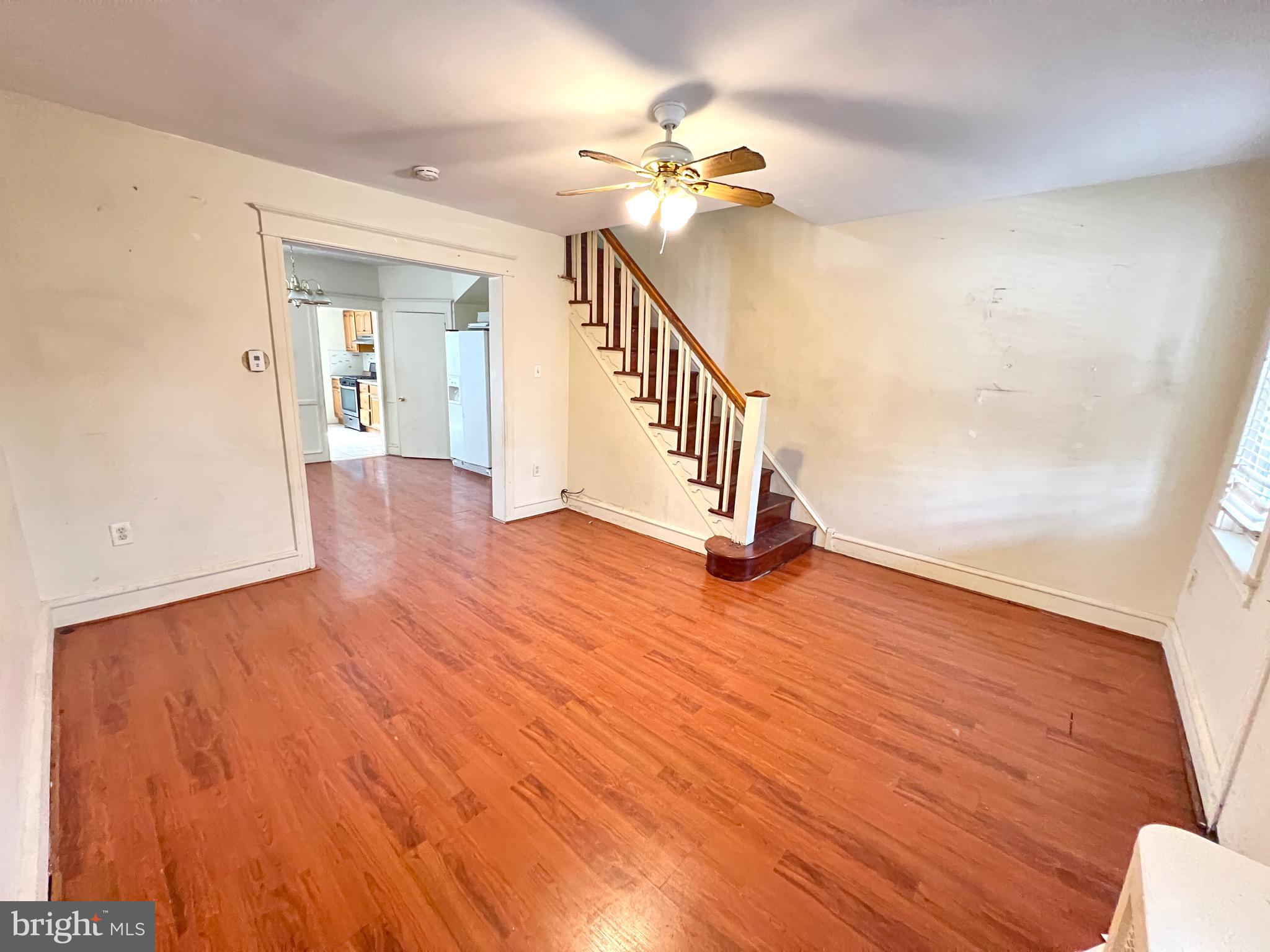 LAWNCREST - Residential