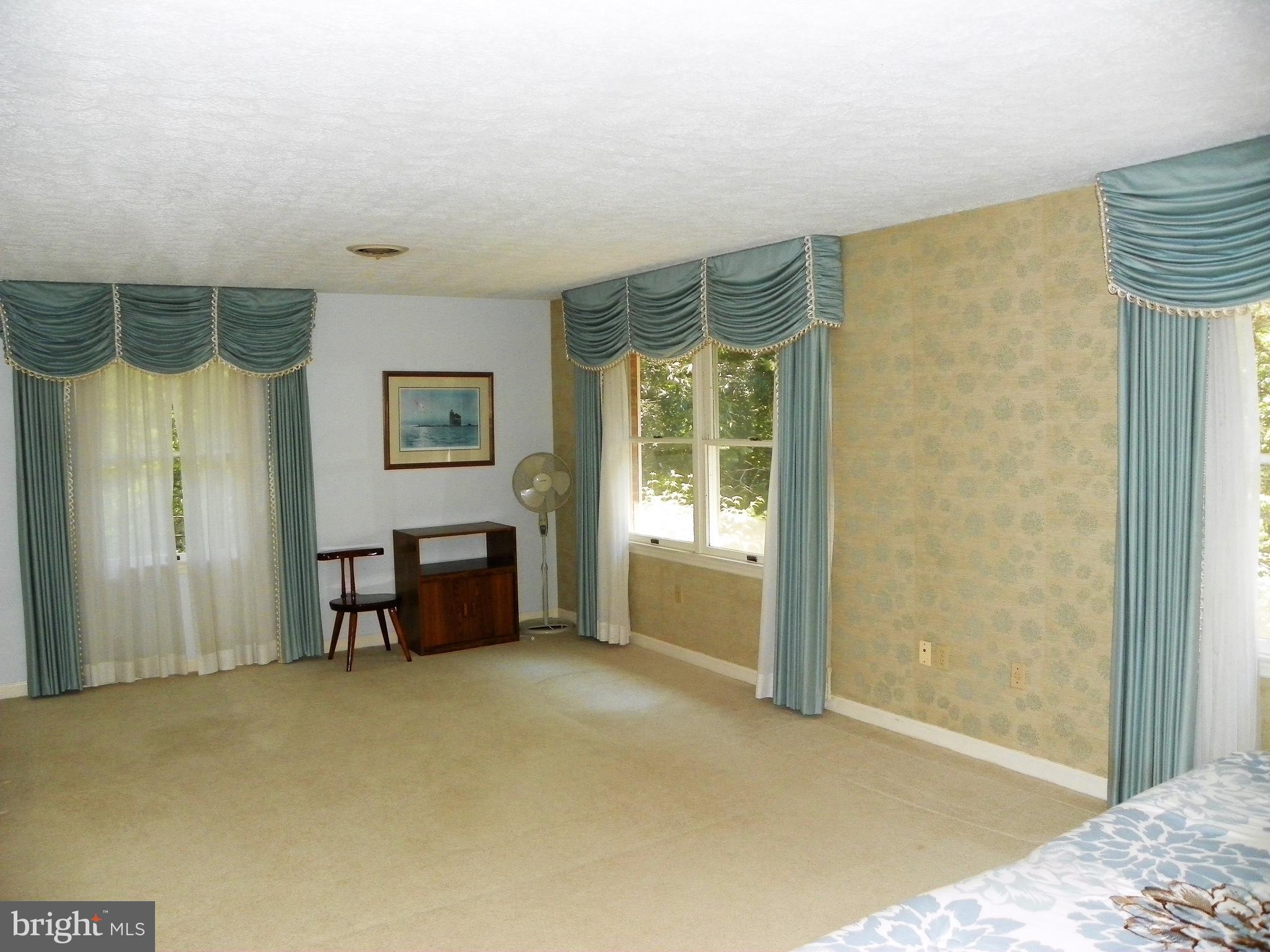 LYNNWOOD - Residential