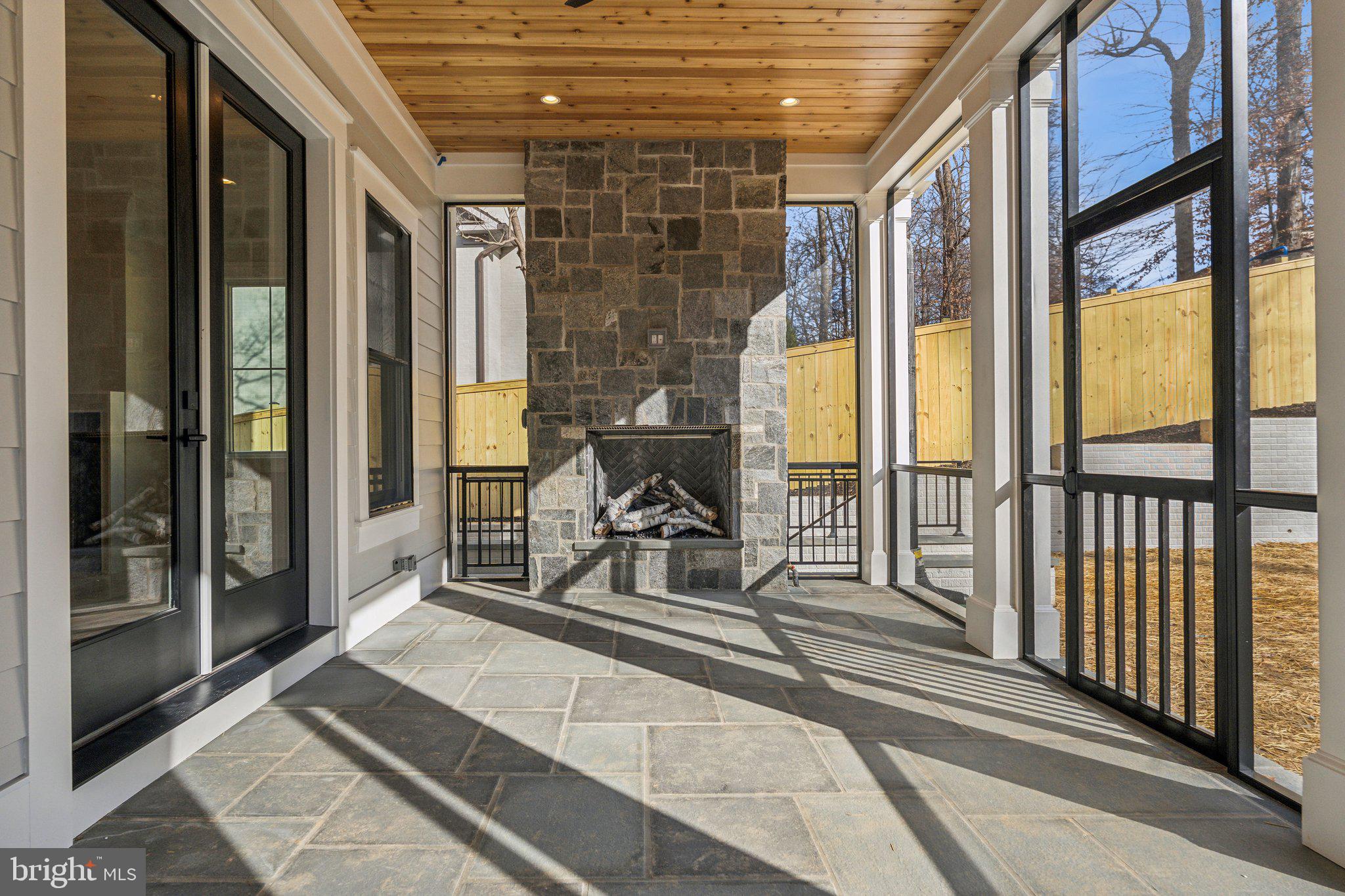 GLEN ECHO HEIGHTS - Residential