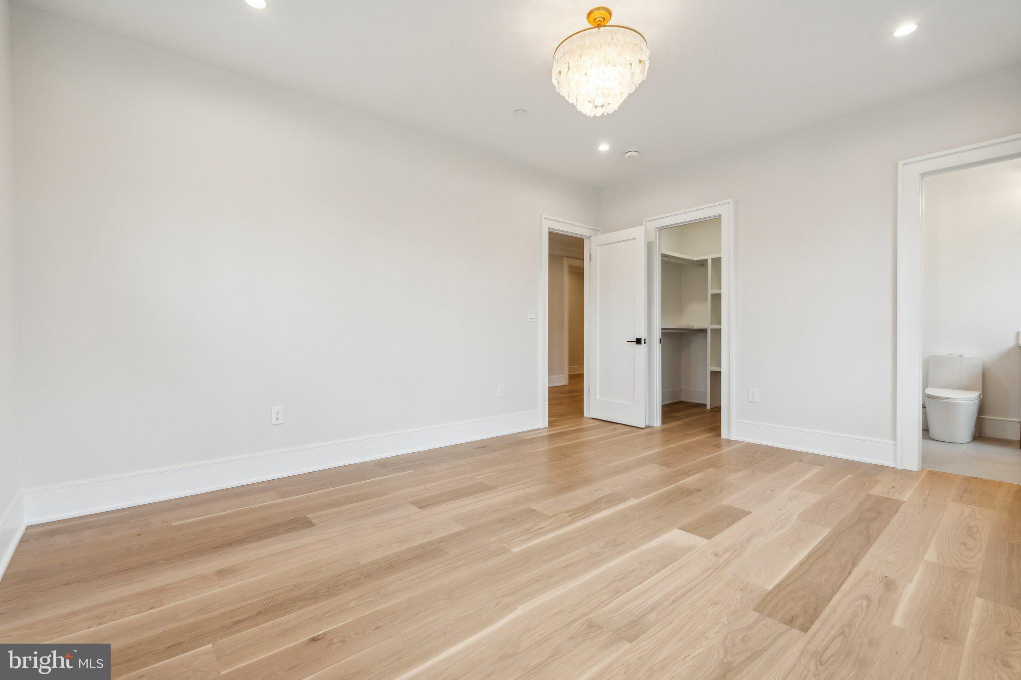 GLEN ECHO HEIGHTS - Residential