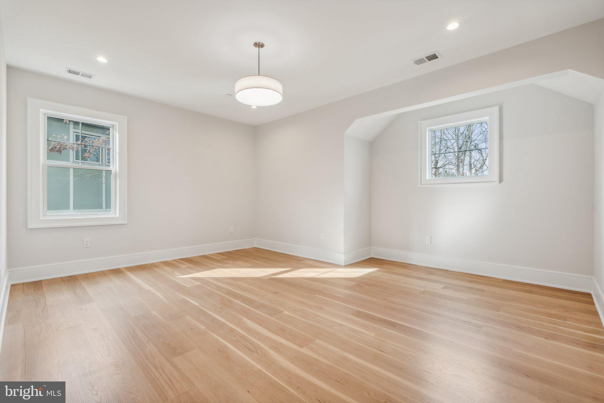 GLEN ECHO HEIGHTS - Residential