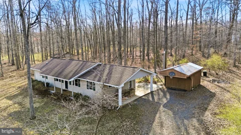 1330 Jason Lane, Amissville, VA MLS: VACU2013926
