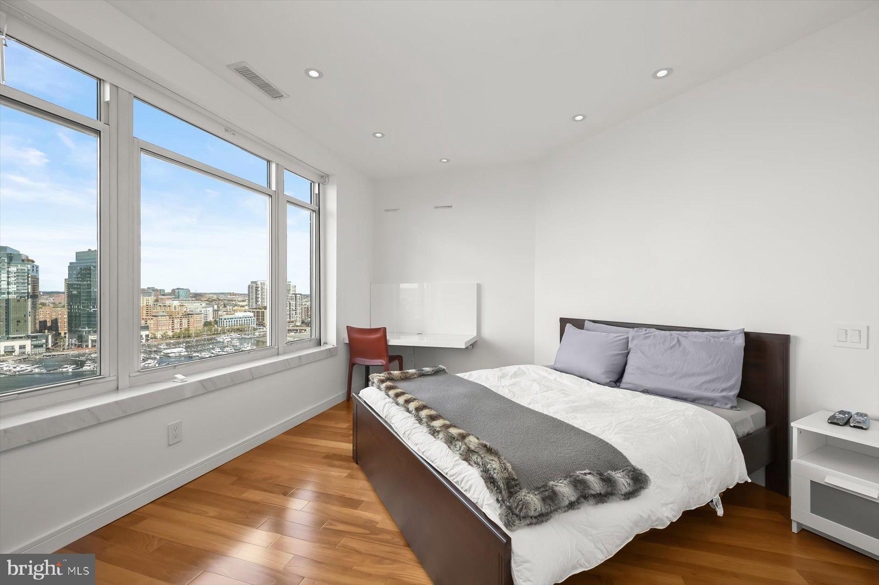 HARBORVIEW - Residential