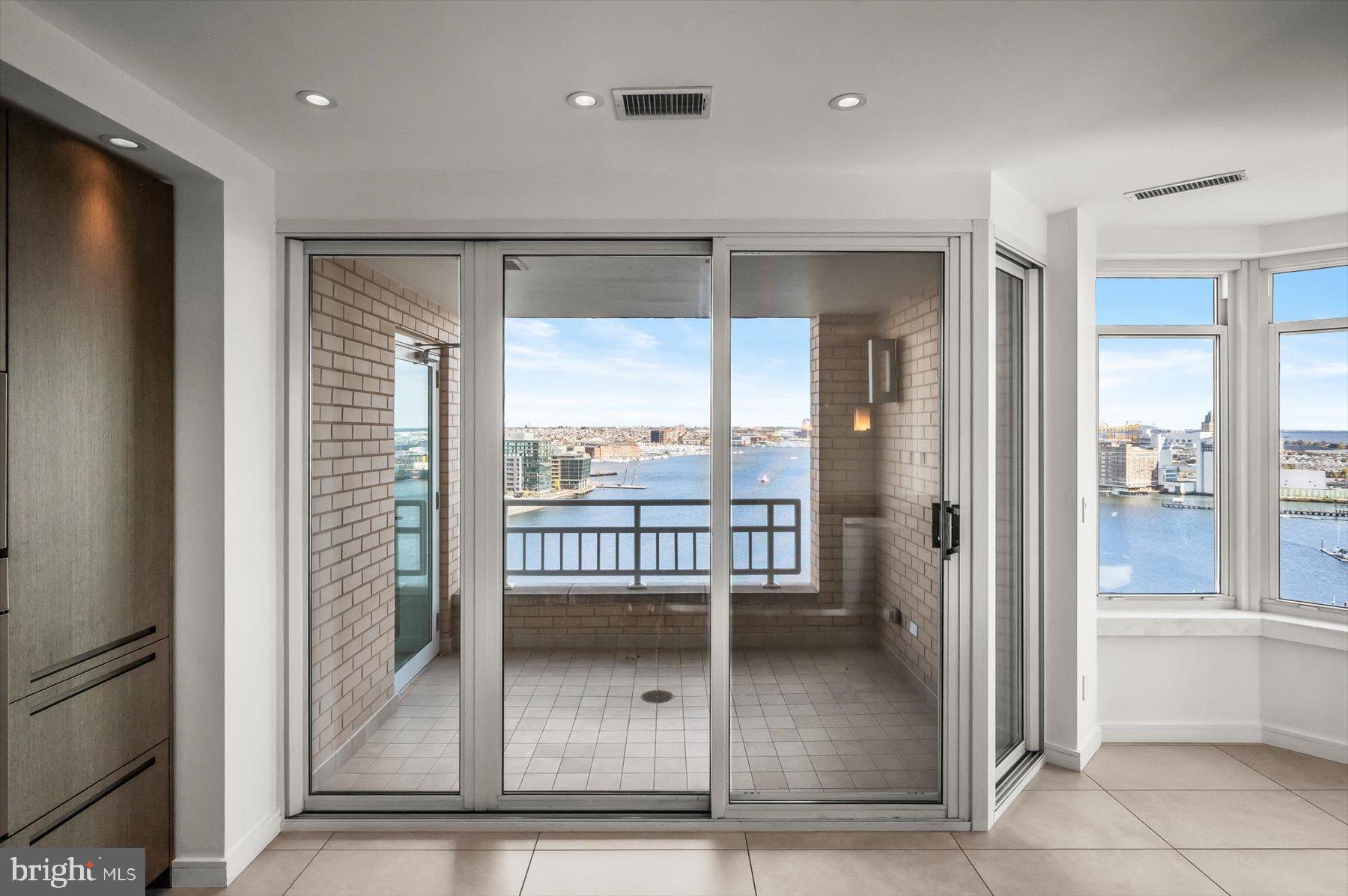 HARBORVIEW - Residential