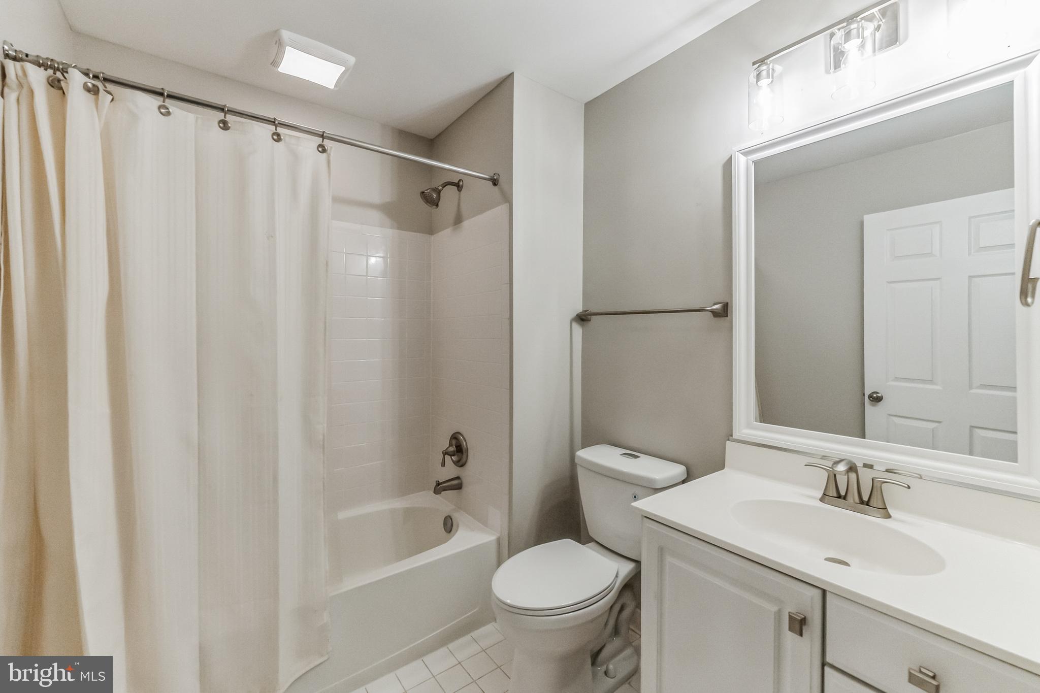 KIDWELL TOWNS - Residential Lease