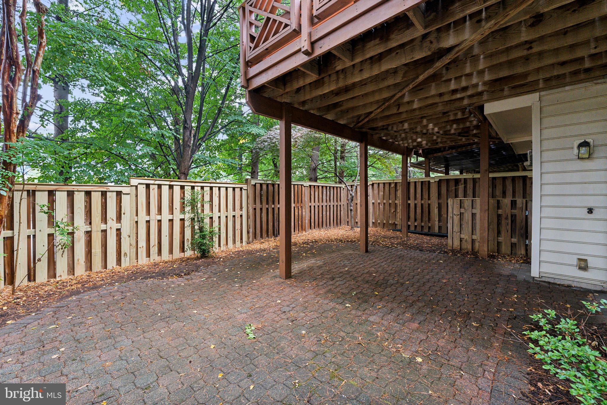 KIDWELL TOWNS - Residential Lease