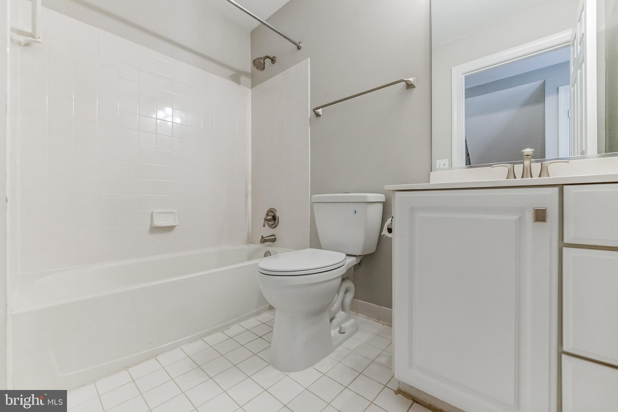 KIDWELL TOWNS - Residential Lease