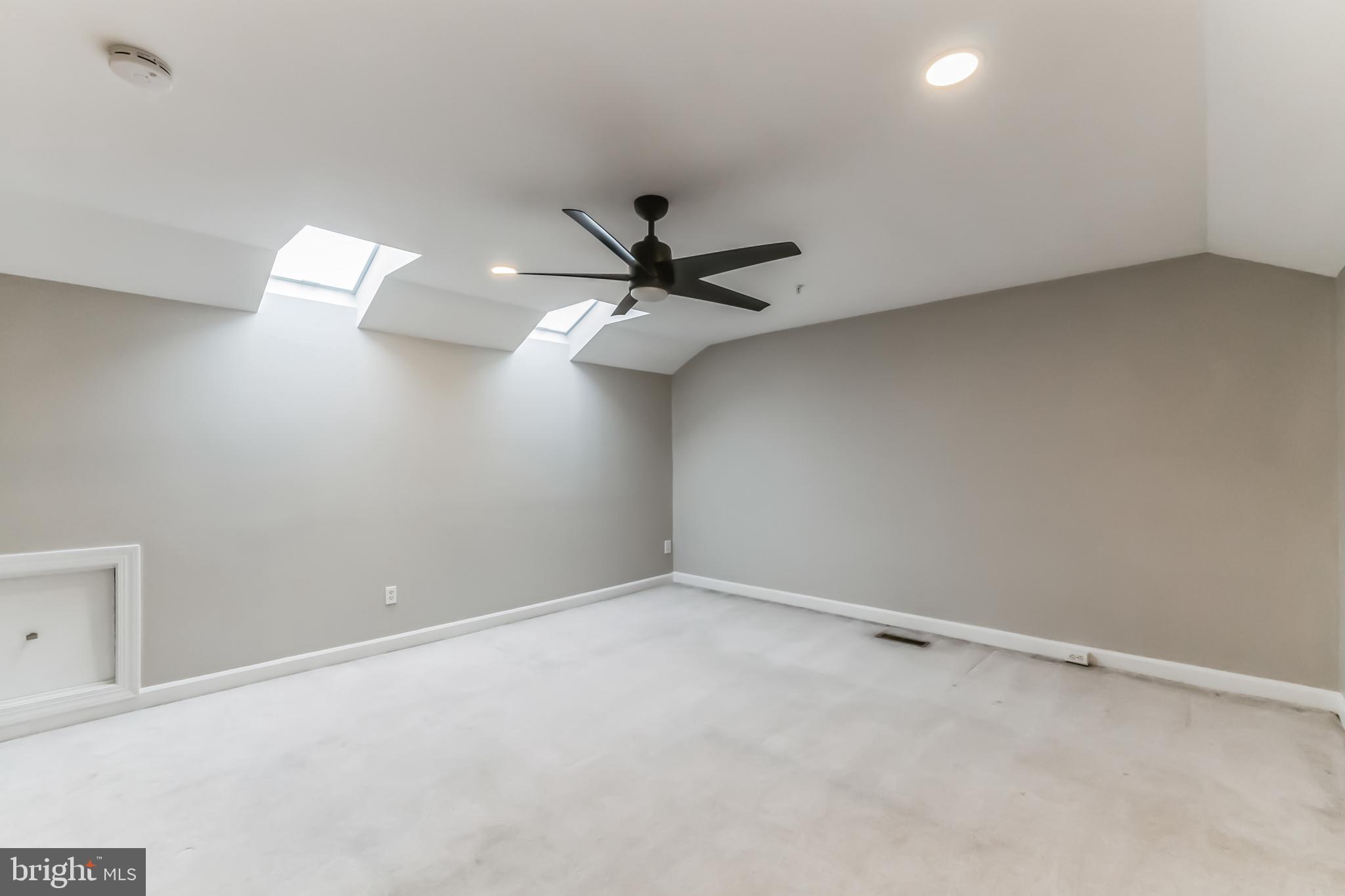 KIDWELL TOWNS - Residential Lease