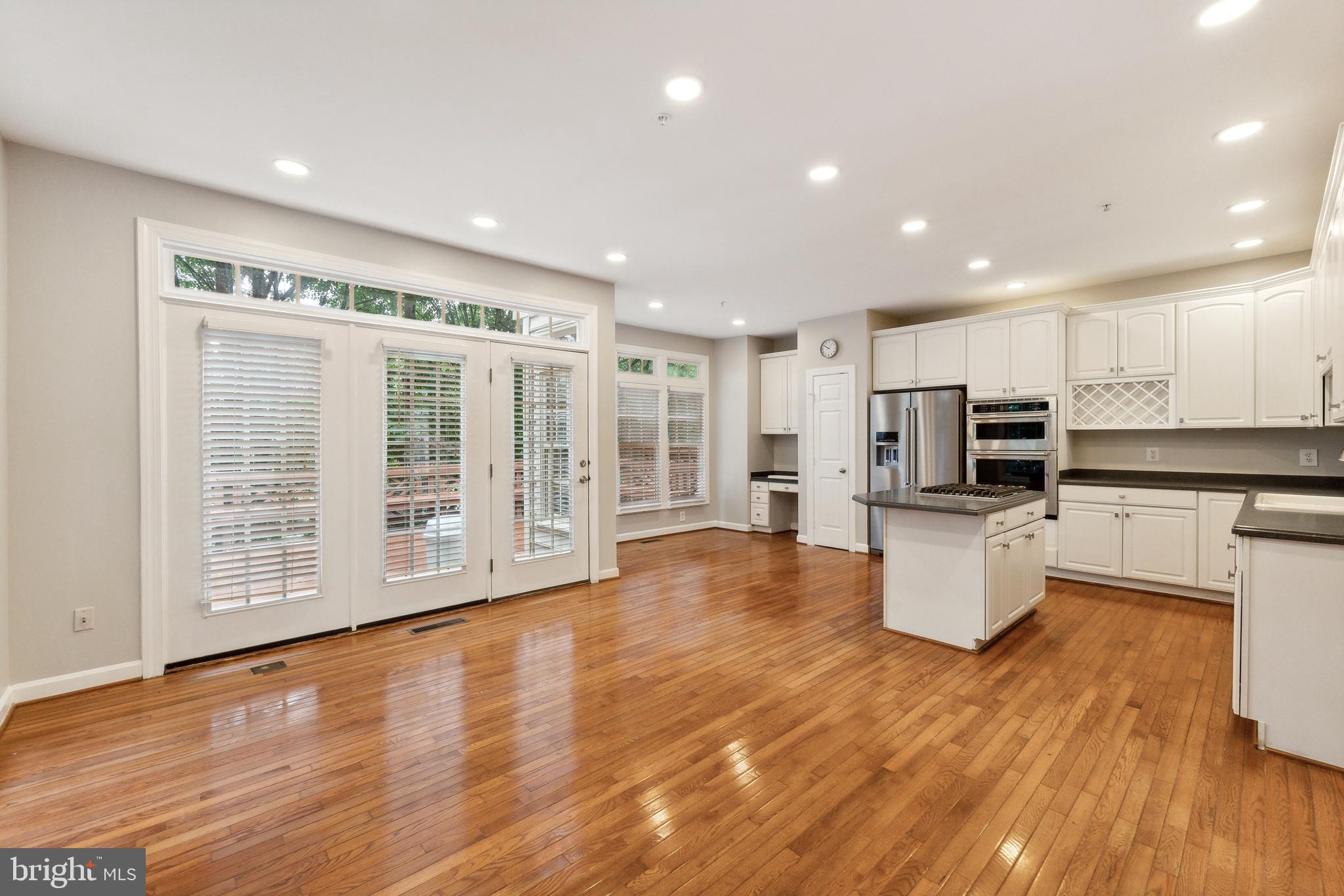 KIDWELL TOWNS - Residential Lease