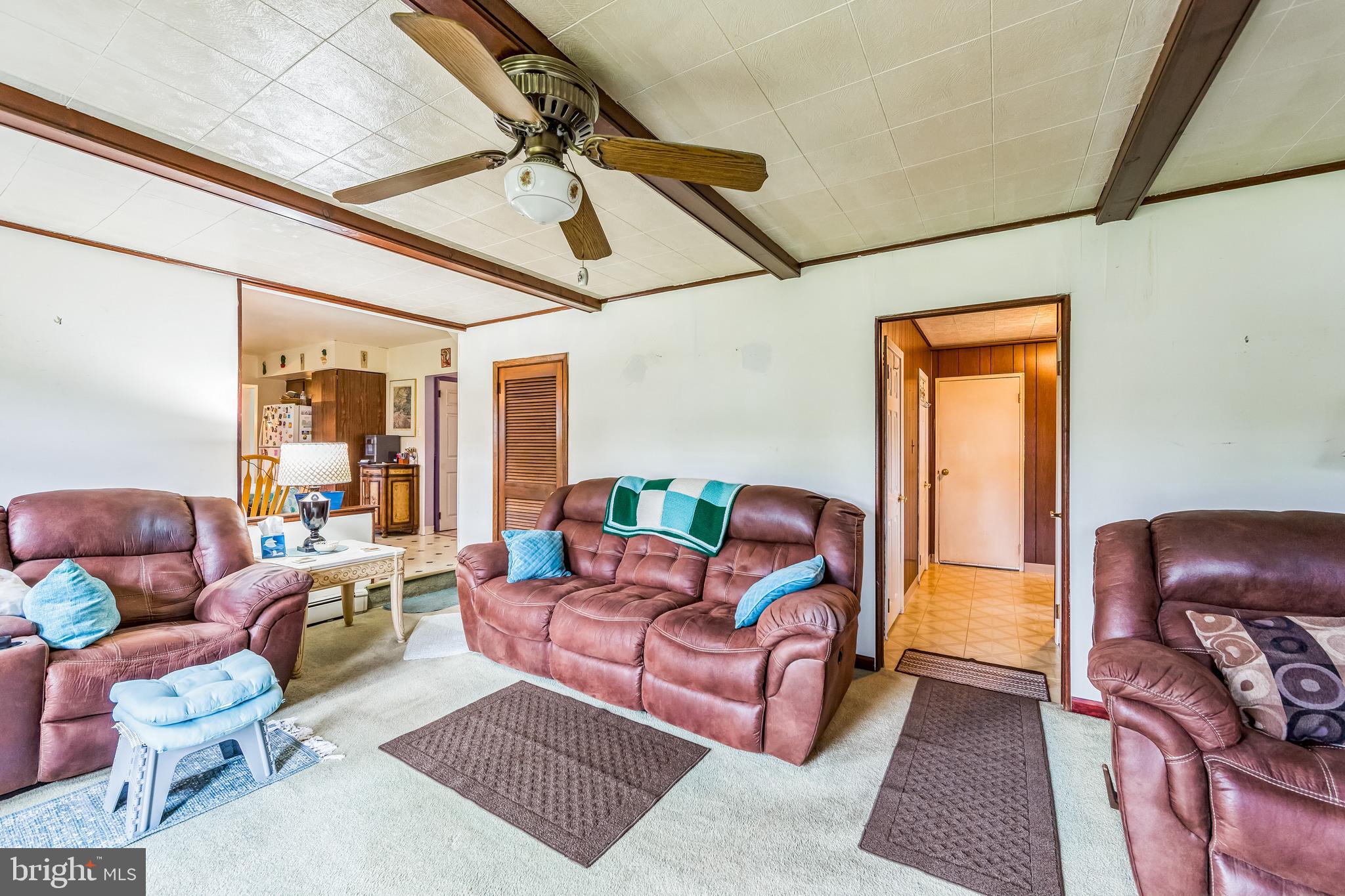 MEETINGHOUSE VIL - Residential