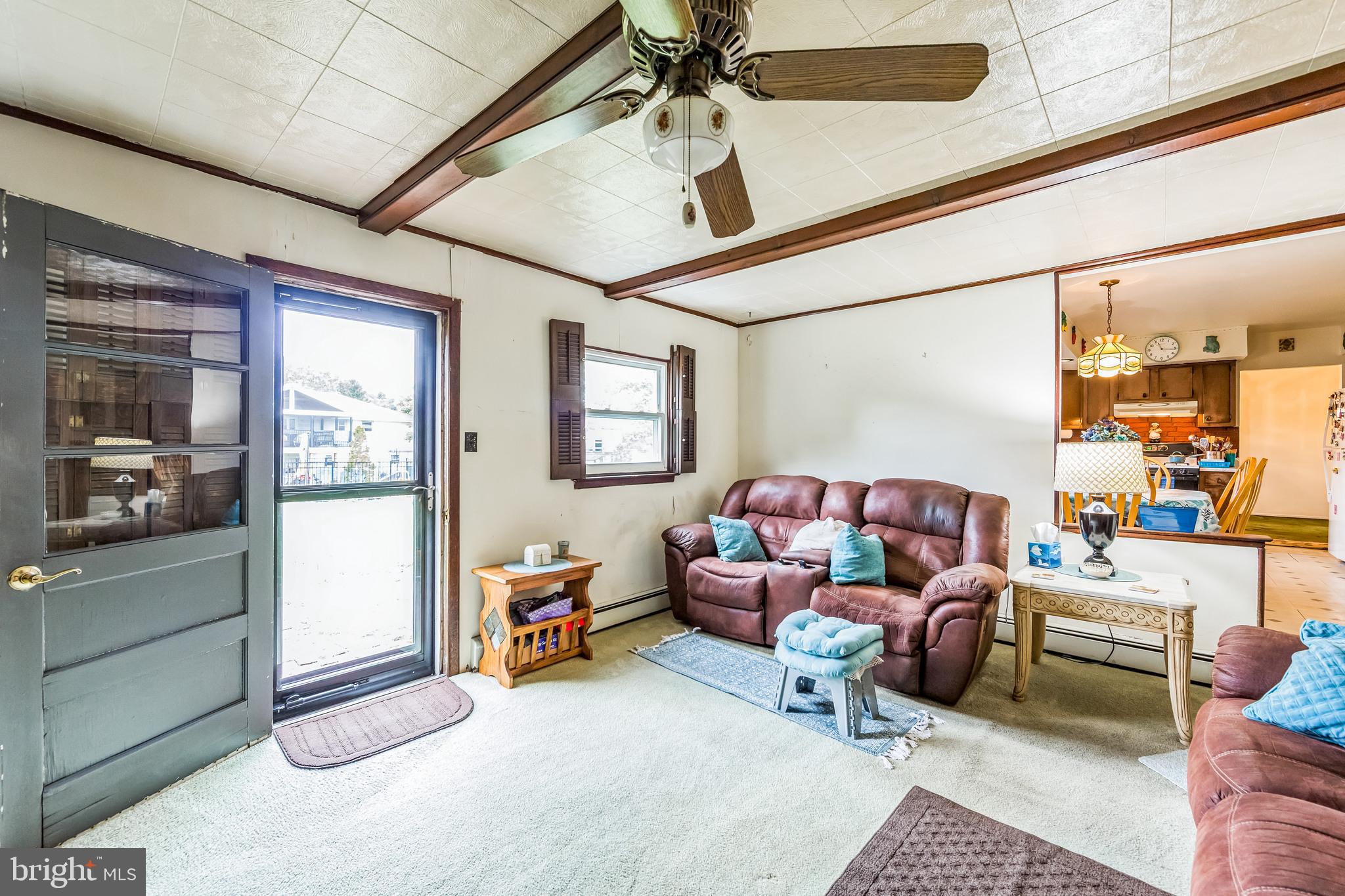 MEETINGHOUSE VIL - Residential