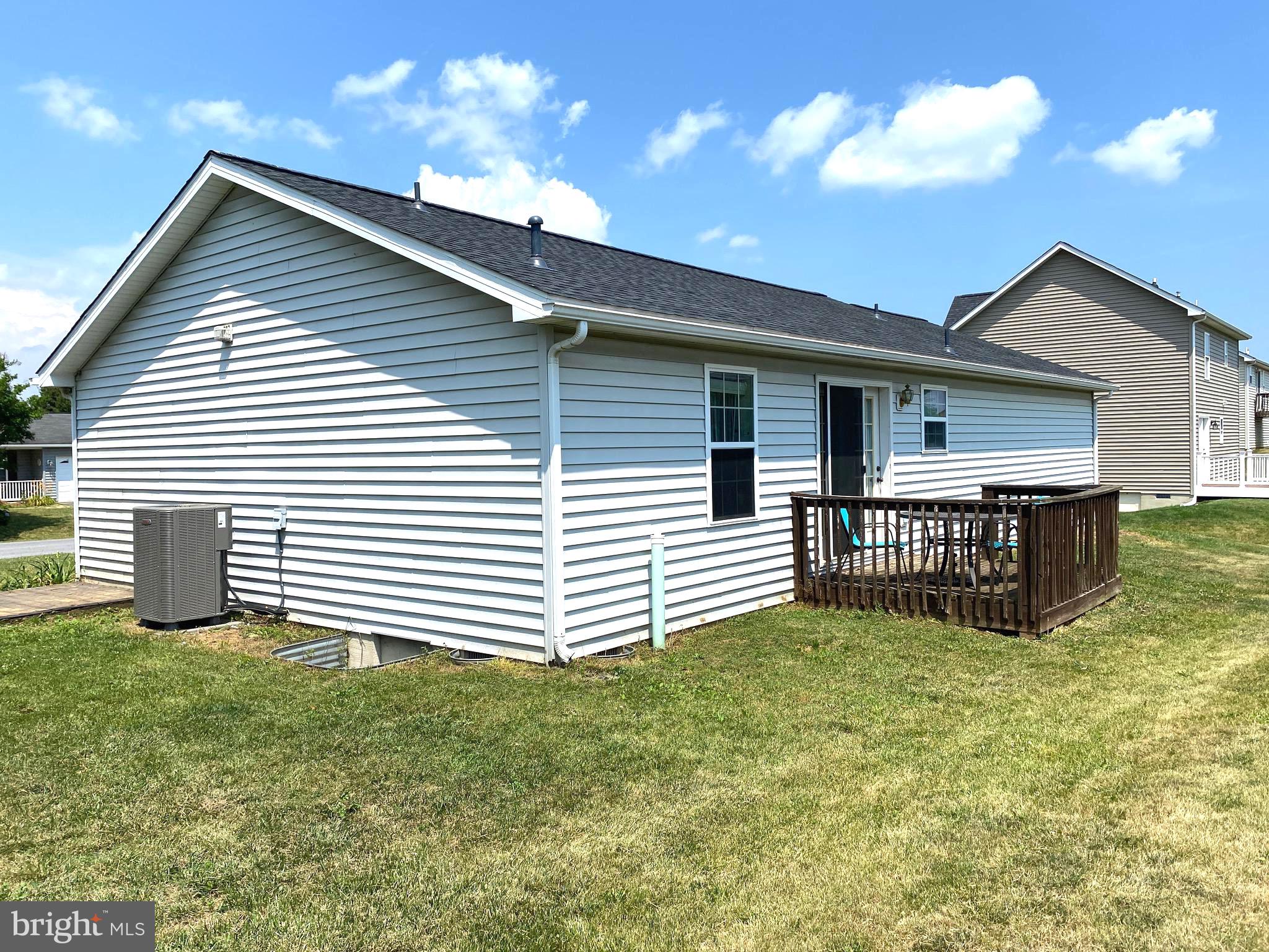 RIDGEFIELD - Residential