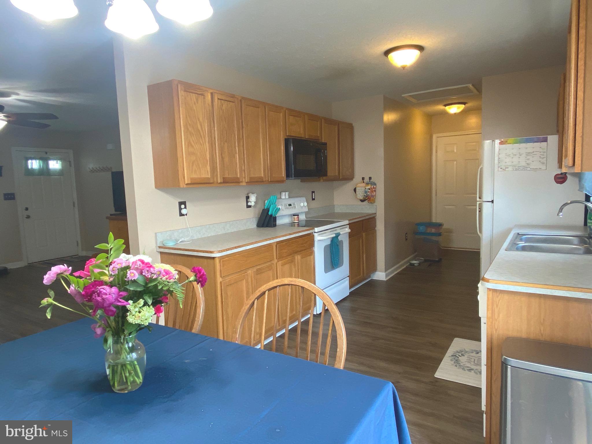 RIDGEFIELD - Residential