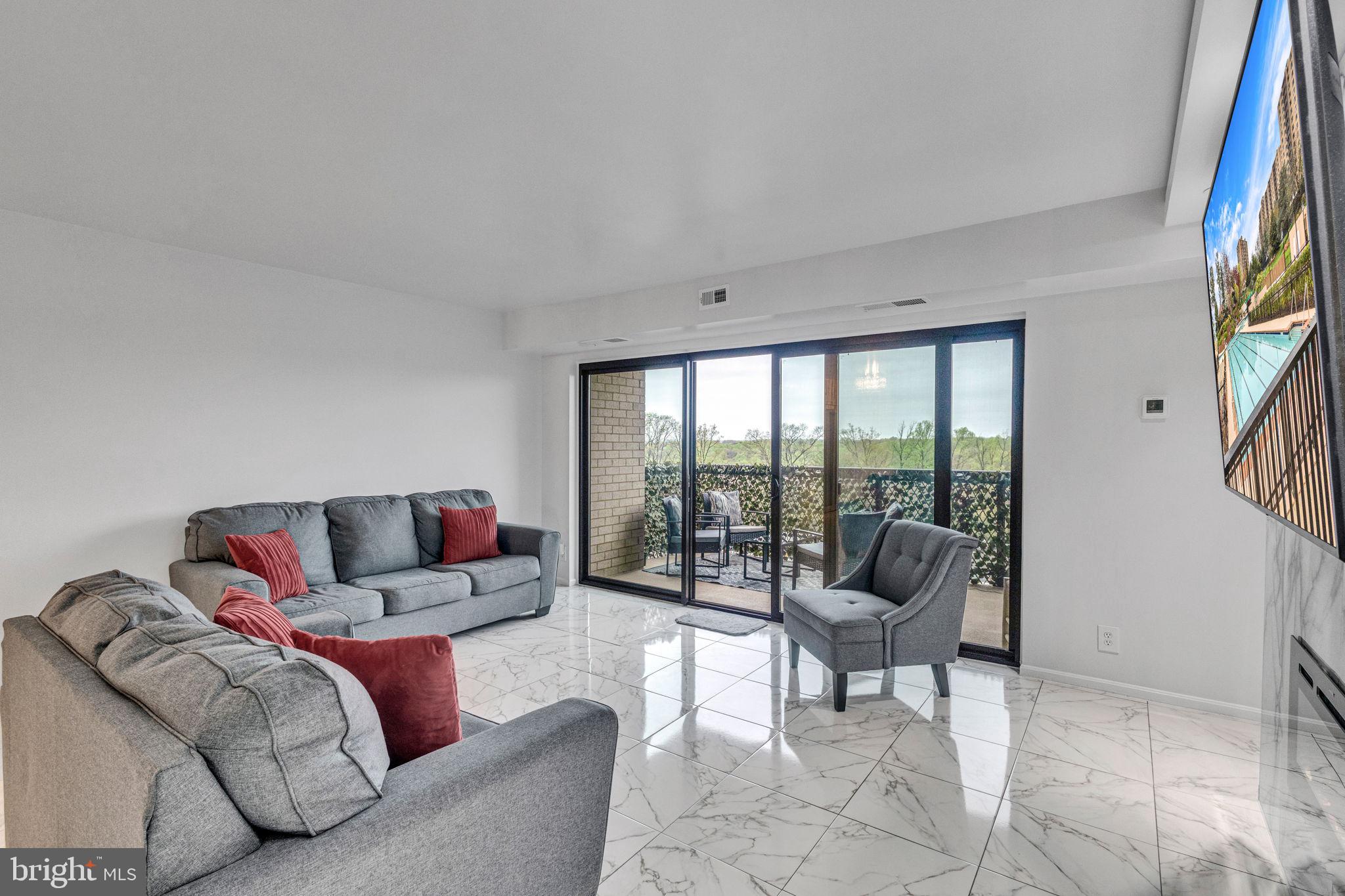 WATERGATE AT LANDMARK - Residential Lease