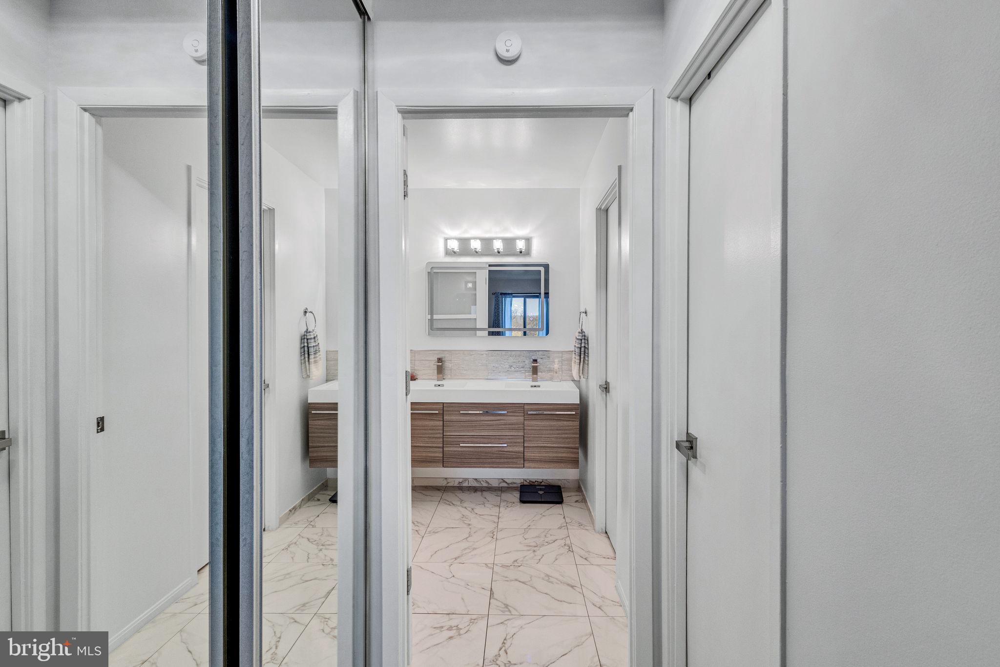 WATERGATE AT LANDMARK - Residential Lease