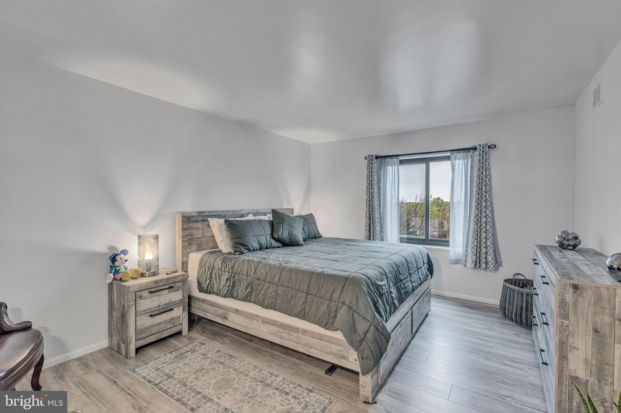 WATERGATE AT LANDMARK - Residential Lease