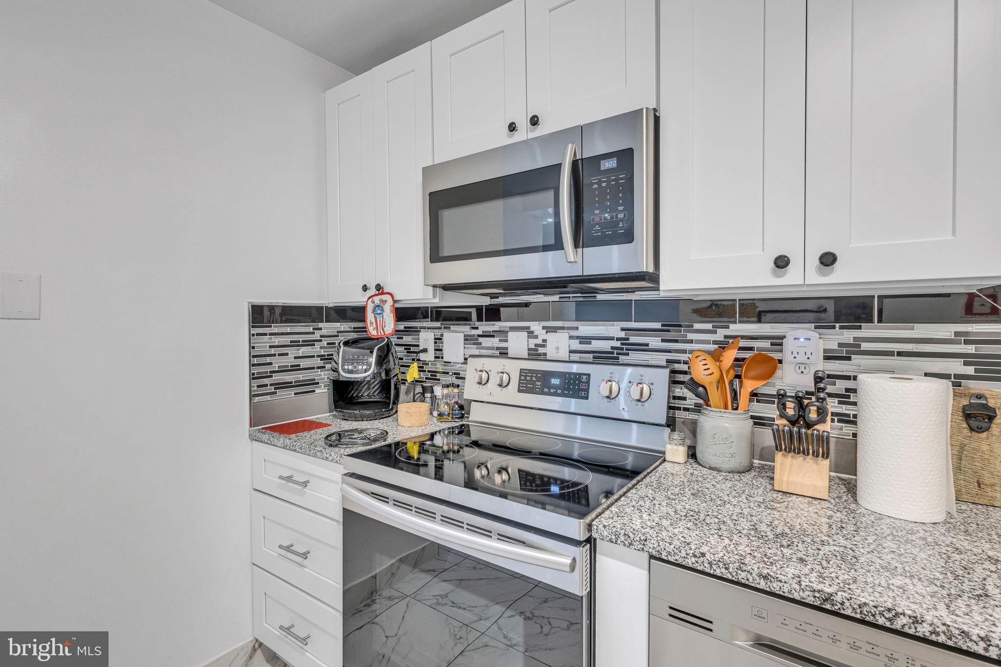 WATERGATE AT LANDMARK - Residential Lease