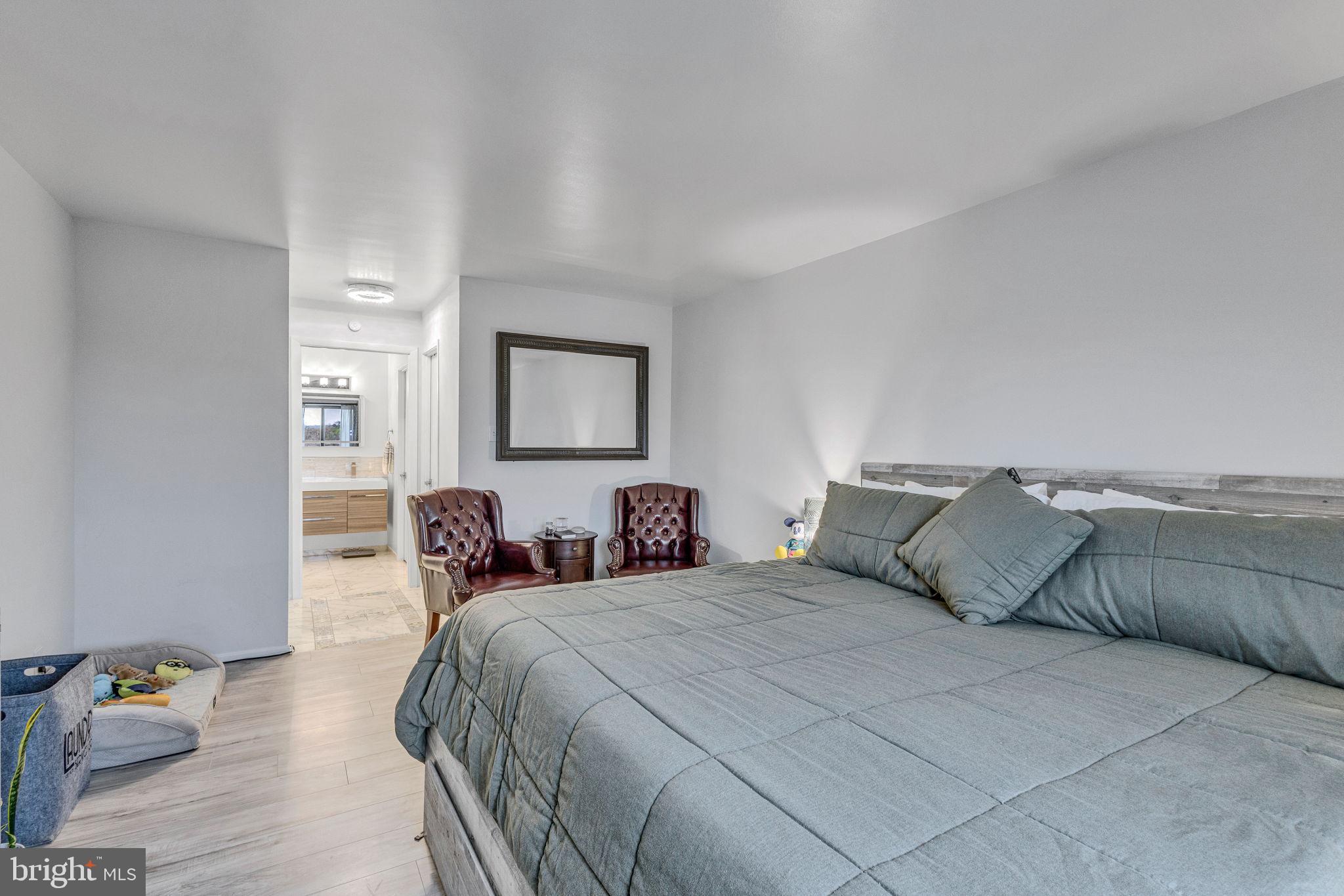 WATERGATE AT LANDMARK - Residential Lease