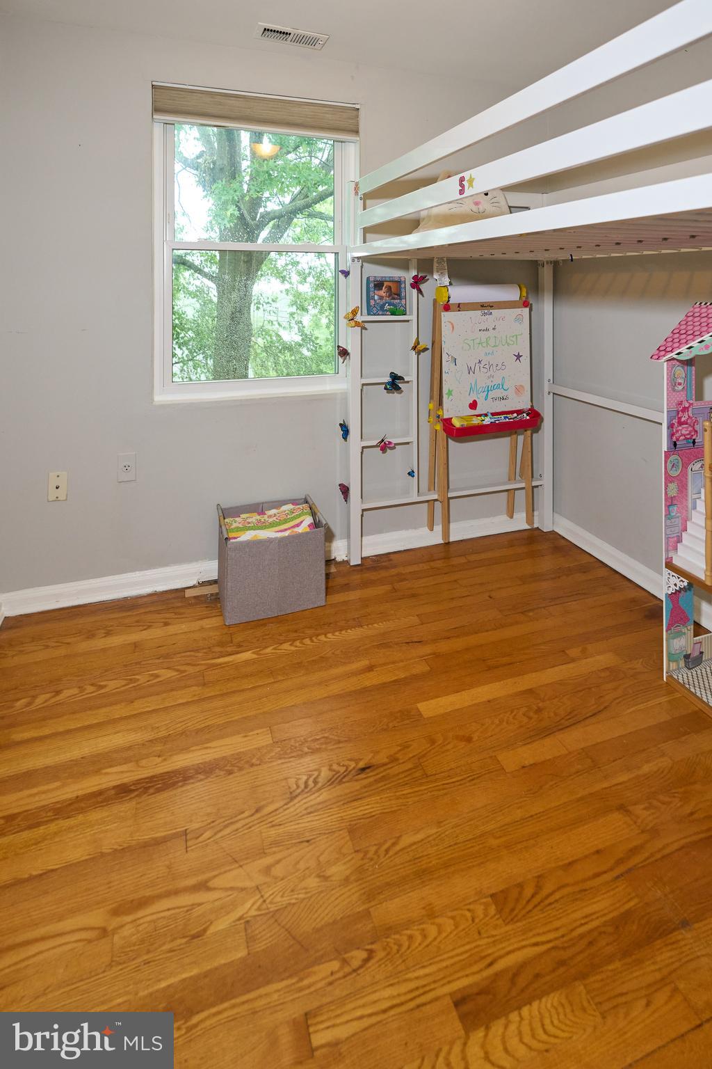 WARWICK VILLAGE - Residential Lease