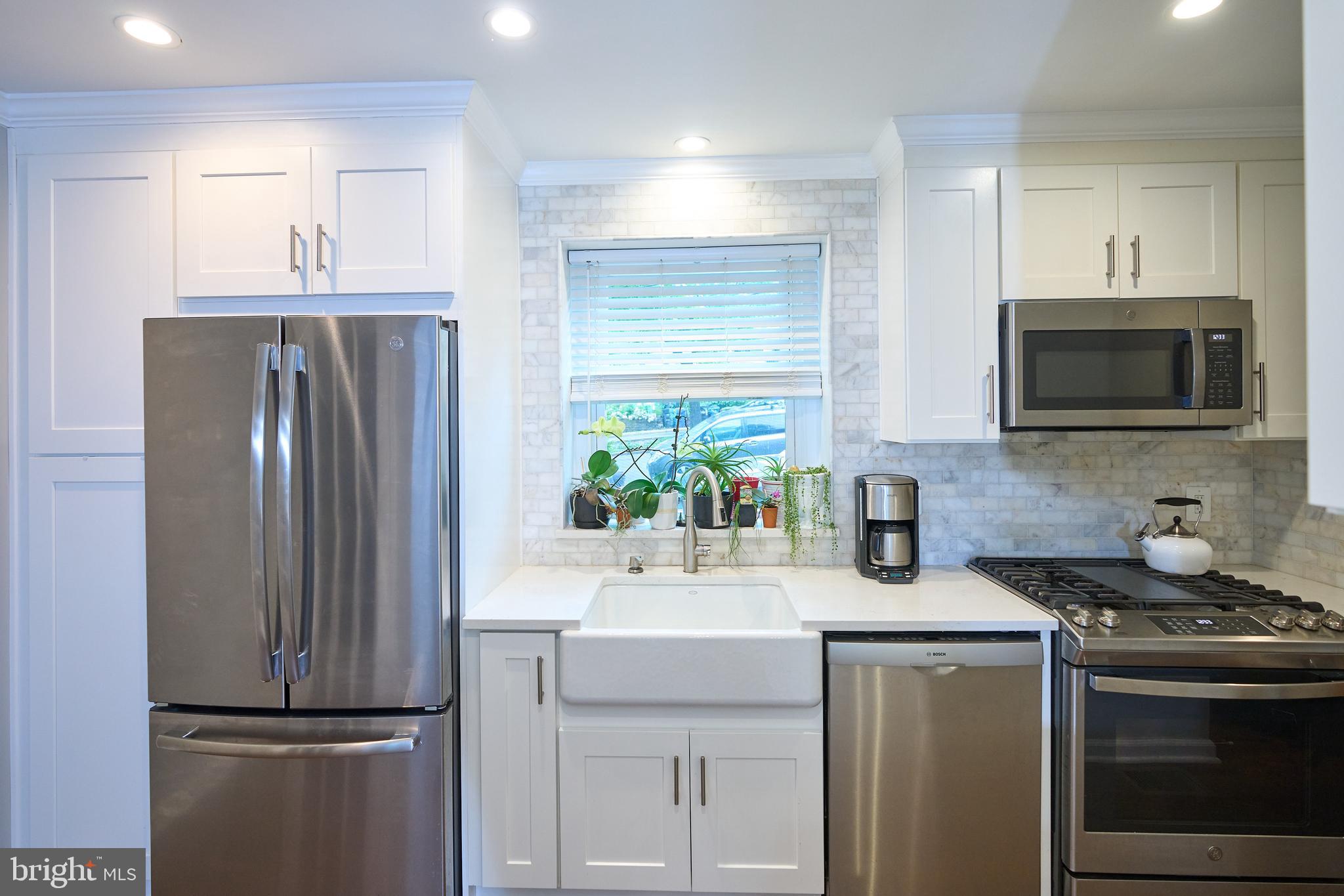 WARWICK VILLAGE - Residential Lease