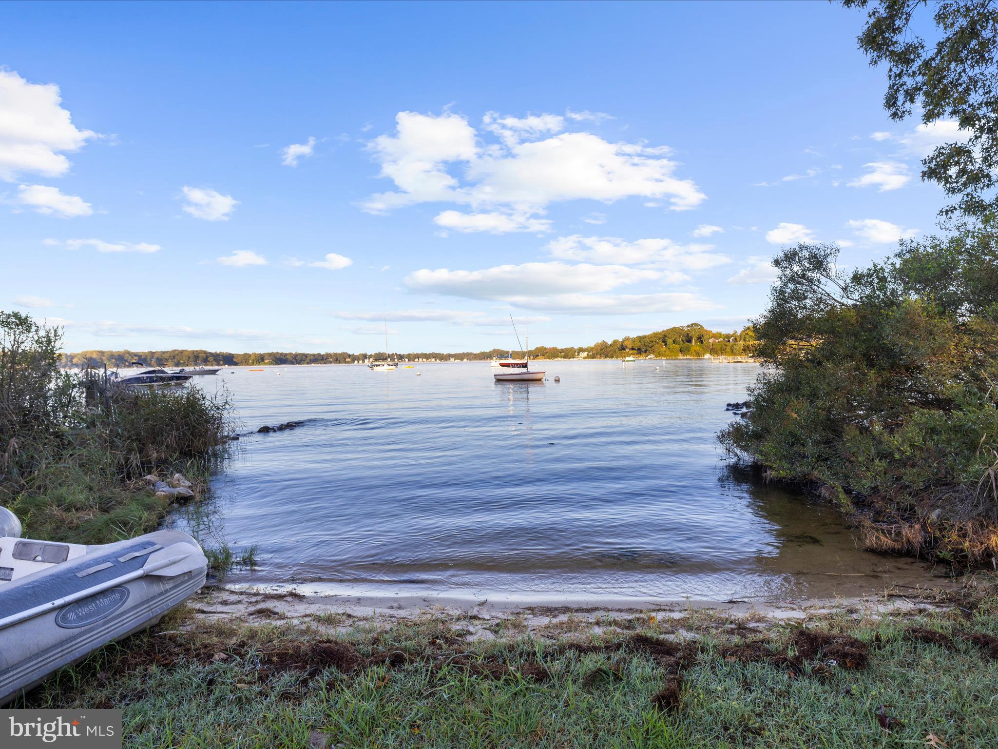 ROUND BAY - Residential