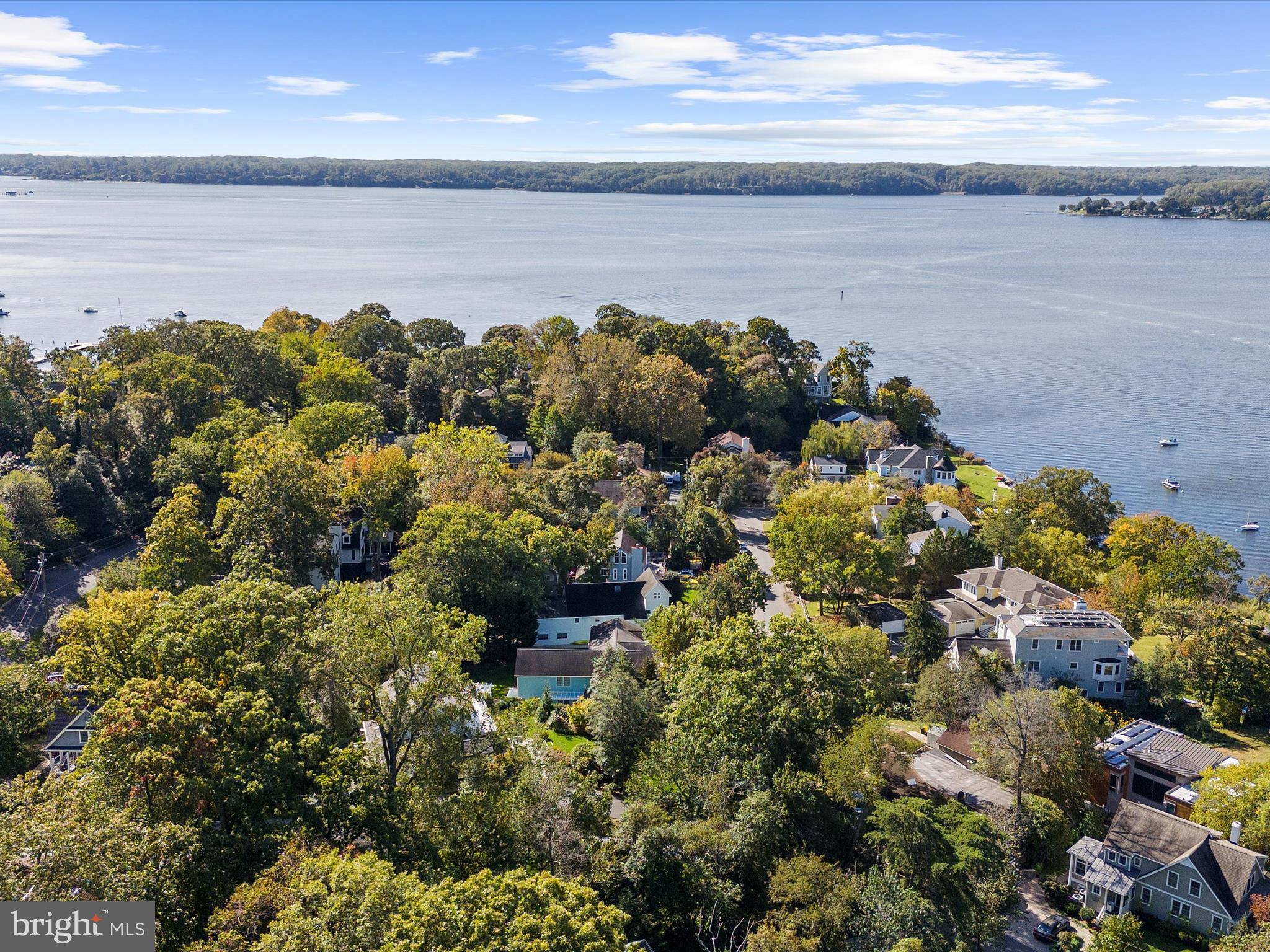 ROUND BAY - Residential