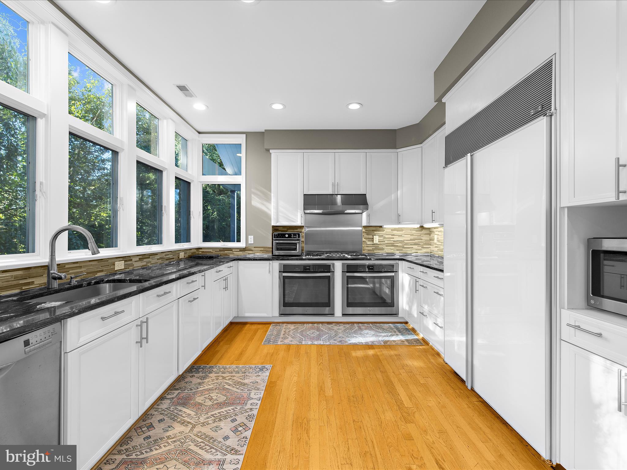 ROUND BAY - Residential