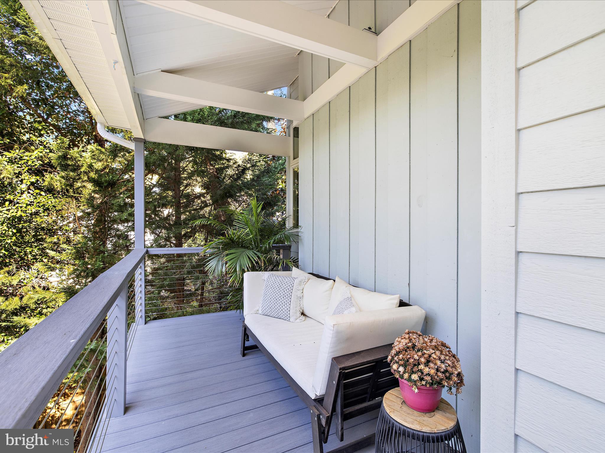 ROUND BAY - Residential