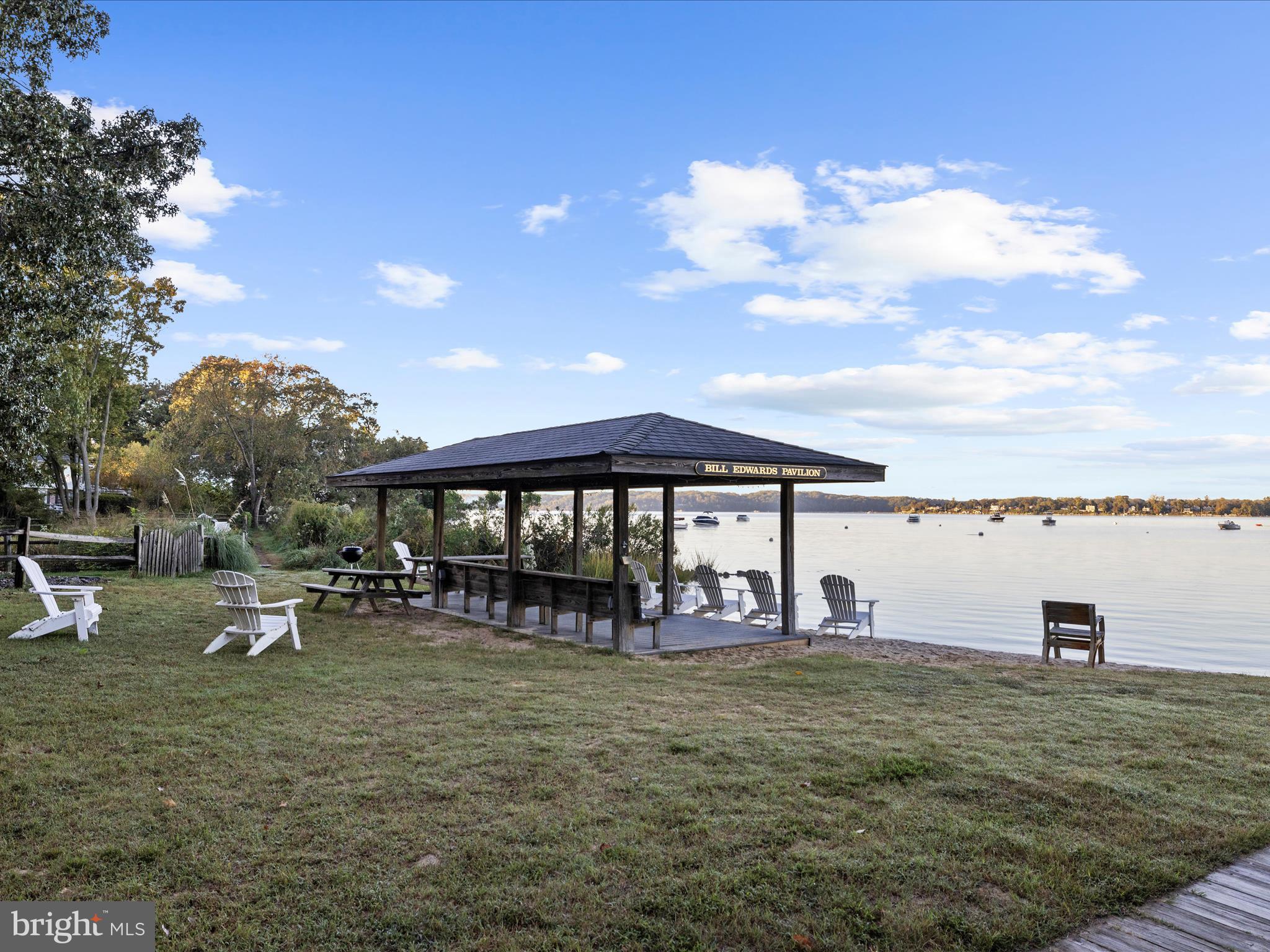 ROUND BAY - Residential