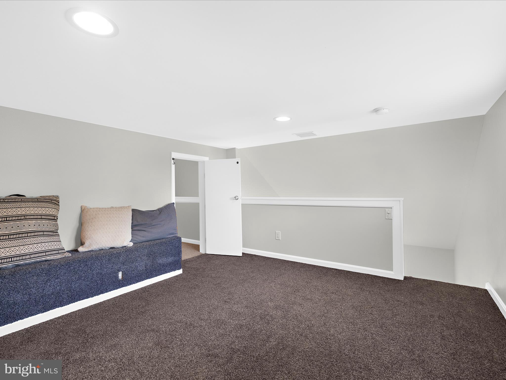 ROUND BAY - Residential