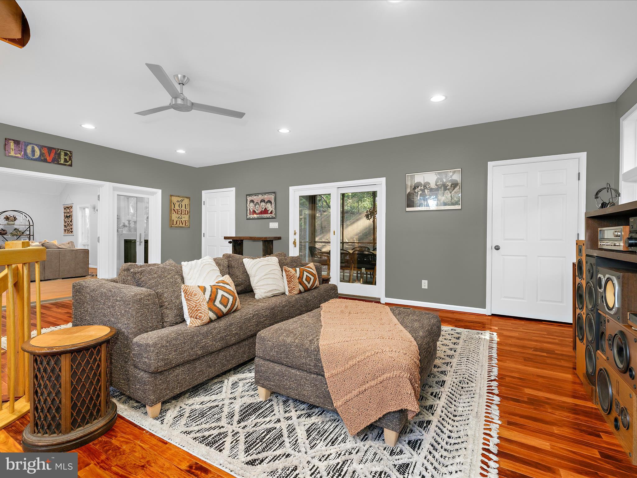 ROUND BAY - Residential