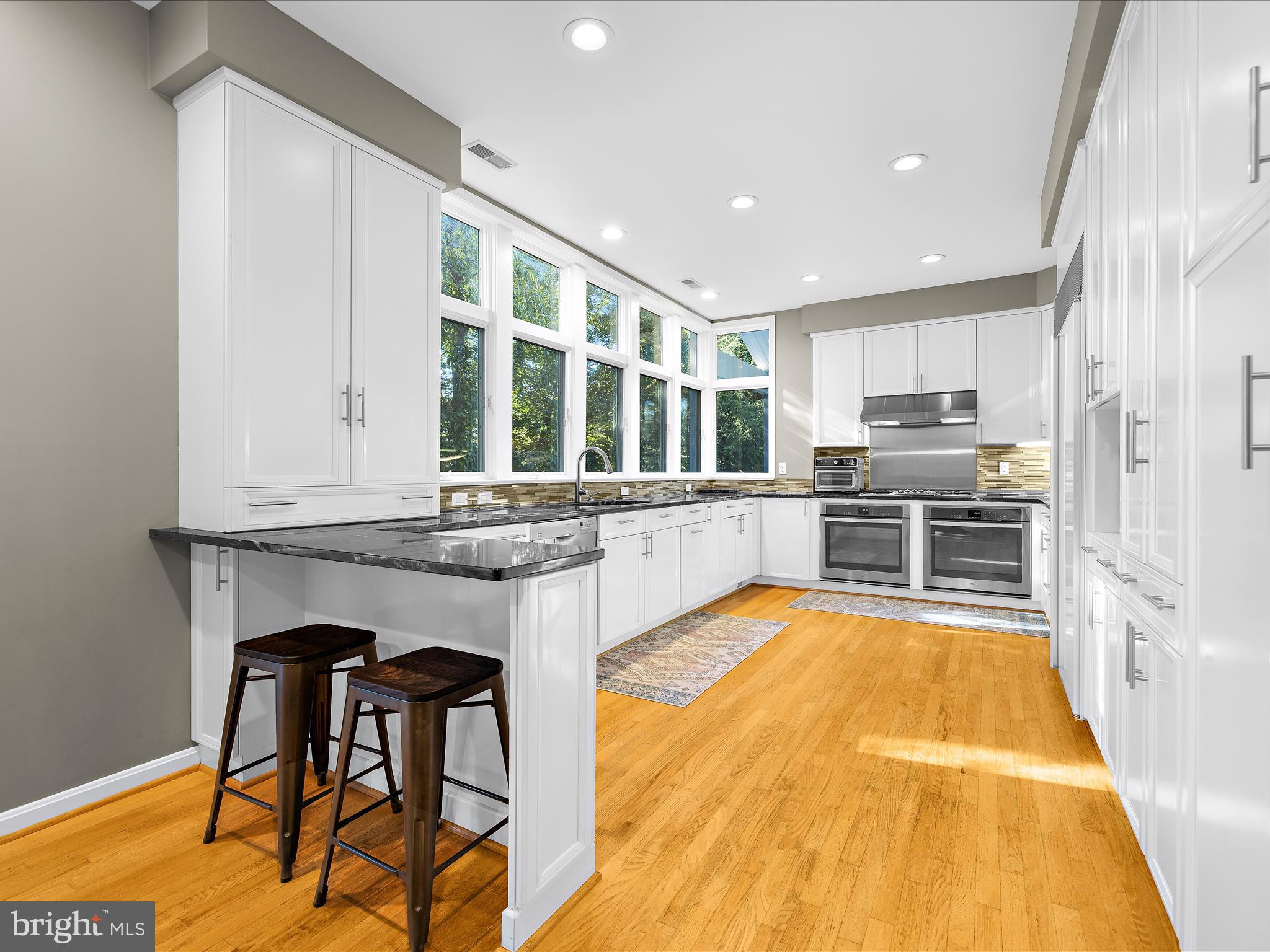 ROUND BAY - Residential