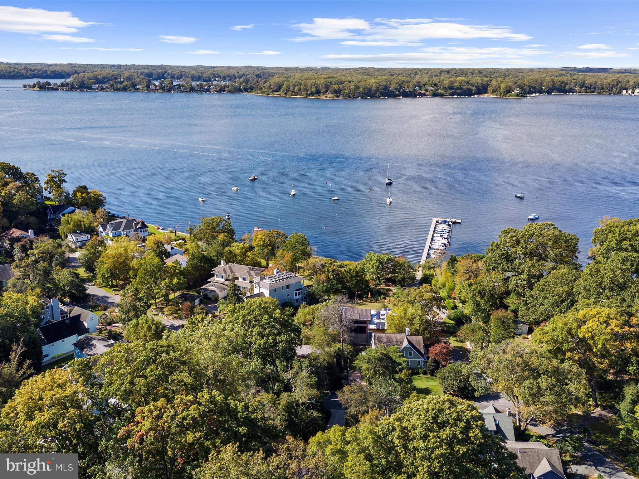 ROUND BAY - Residential