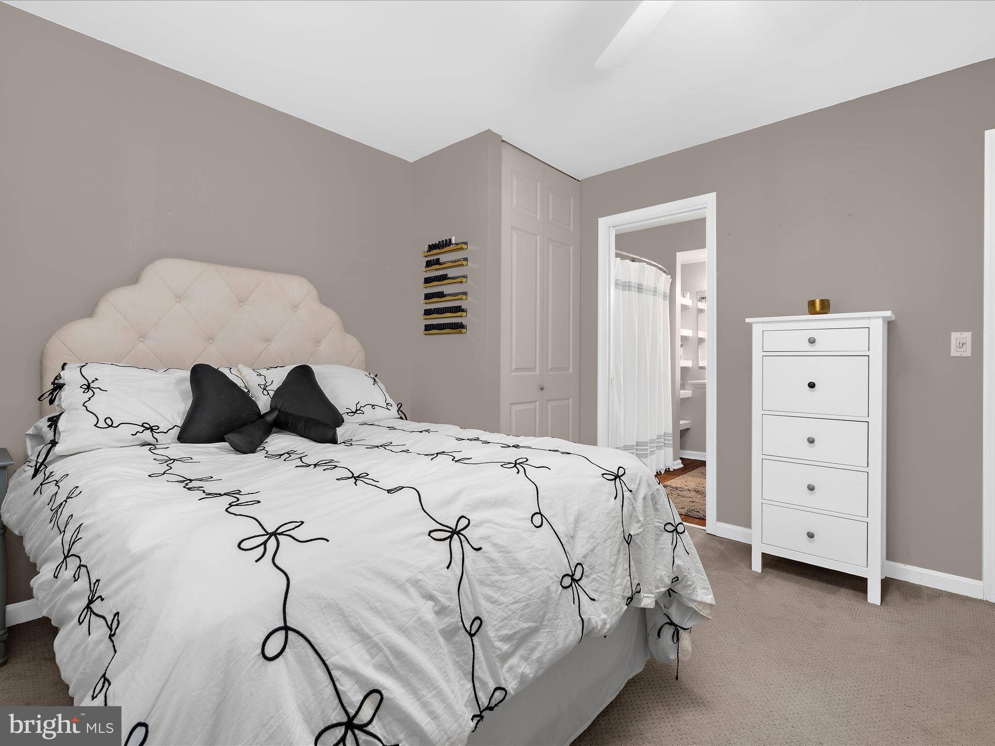 ROUND BAY - Residential