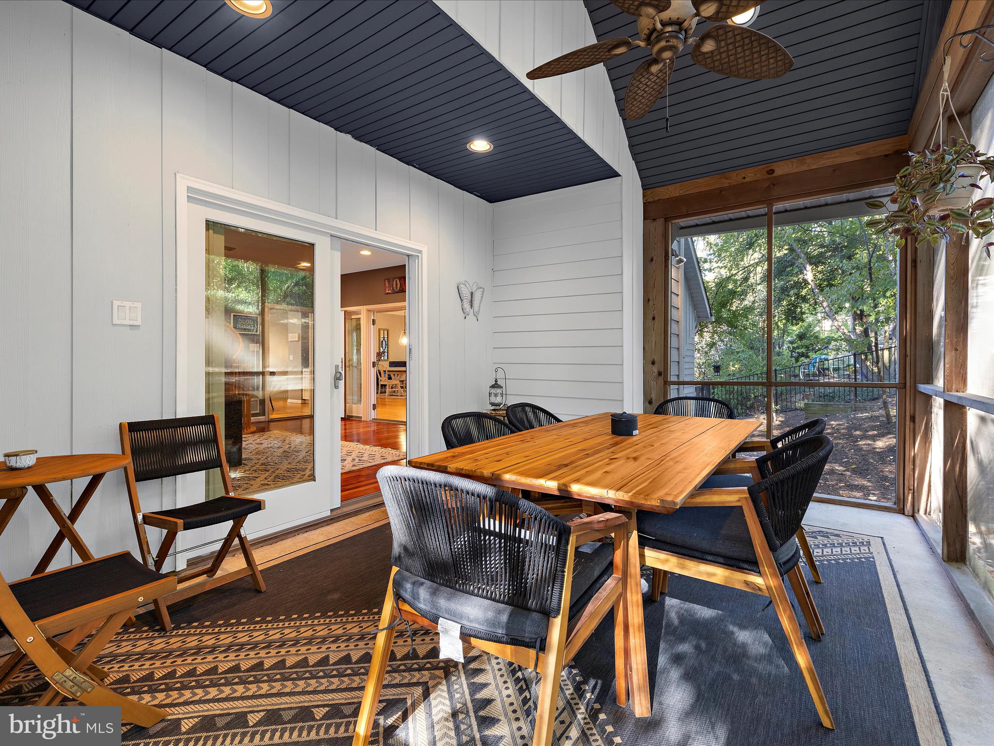 ROUND BAY - Residential