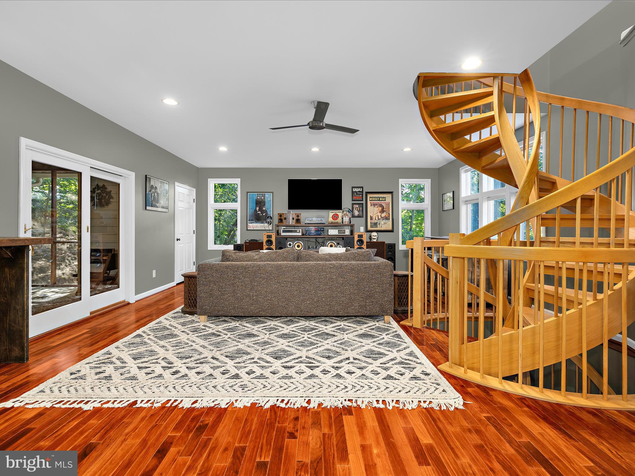 ROUND BAY - Residential