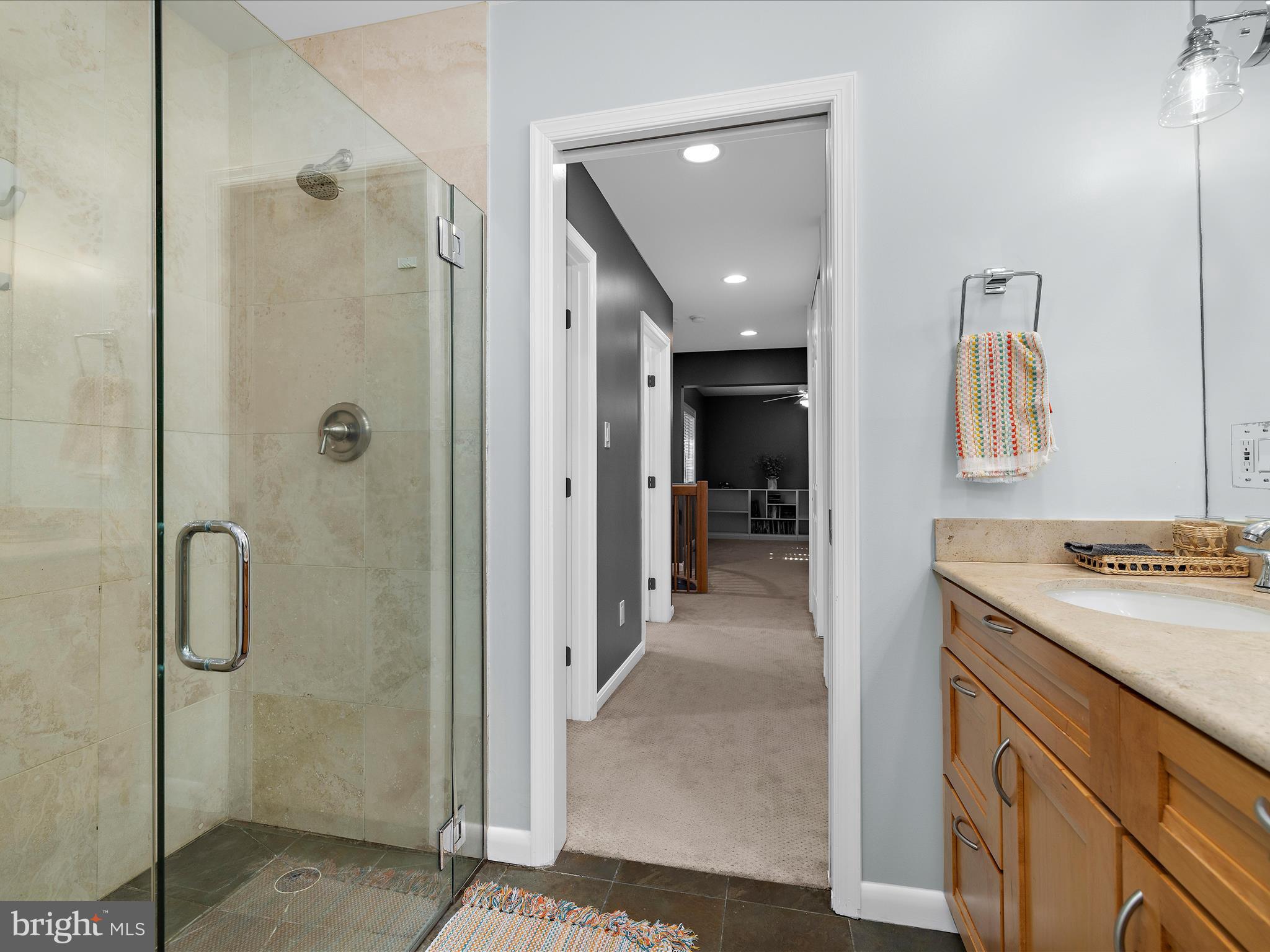 ROUND BAY - Residential