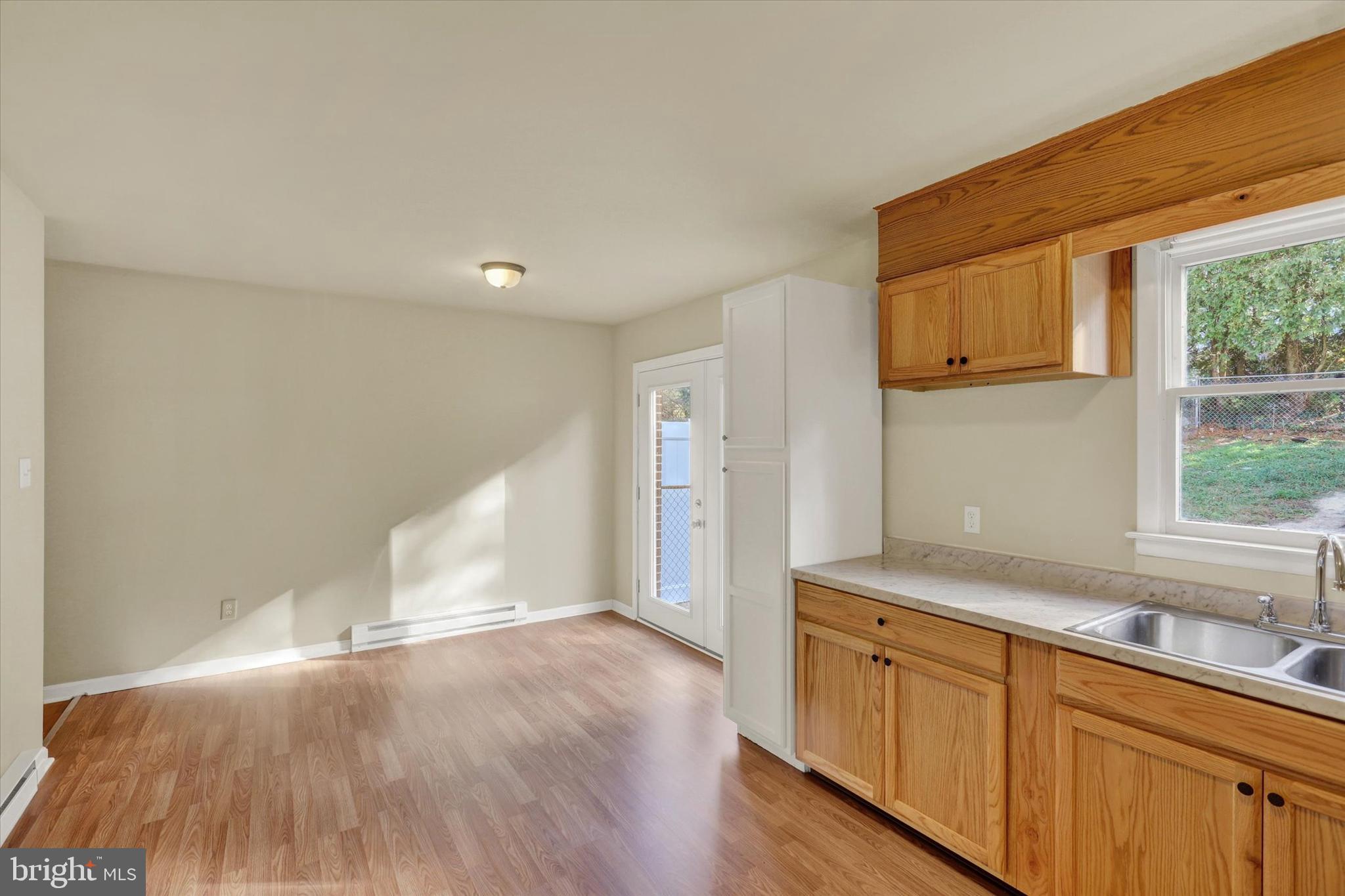 KENSINGTON HEIGHTS - Residential