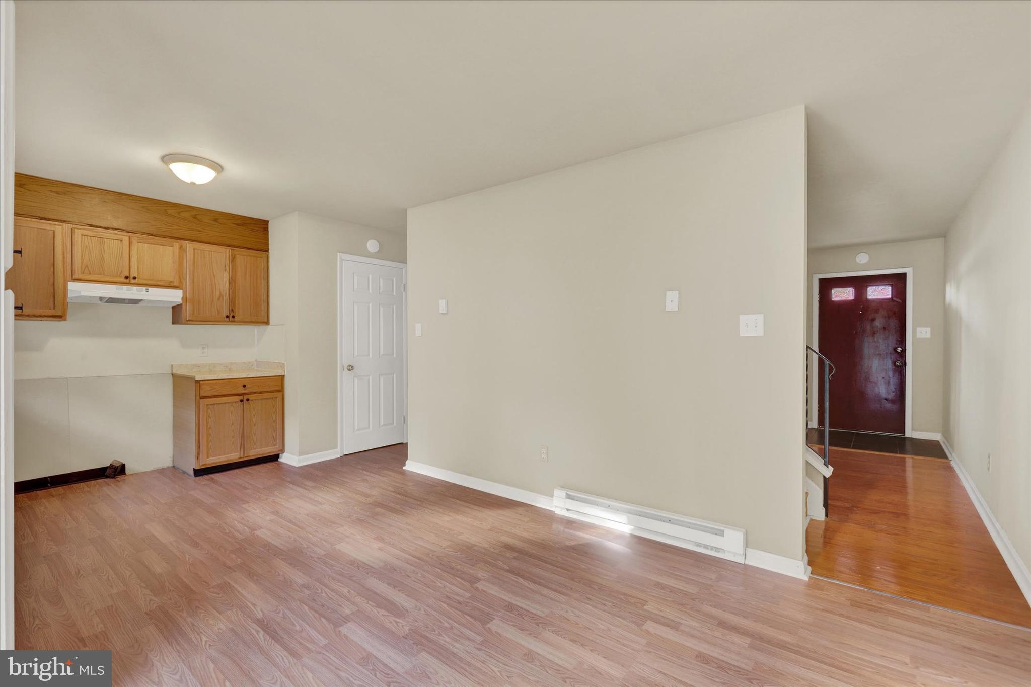 KENSINGTON HEIGHTS - Residential