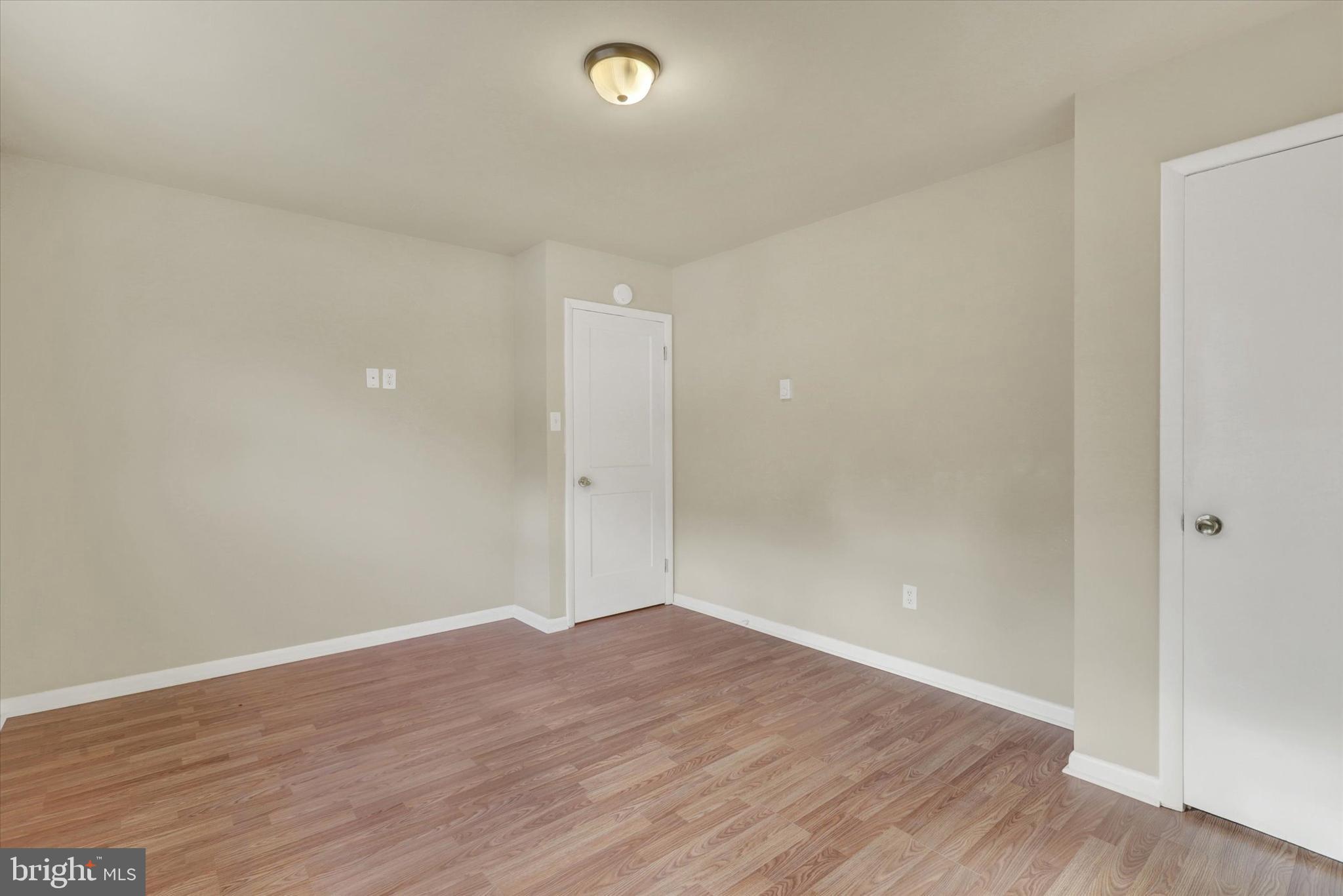 KENSINGTON HEIGHTS - Residential