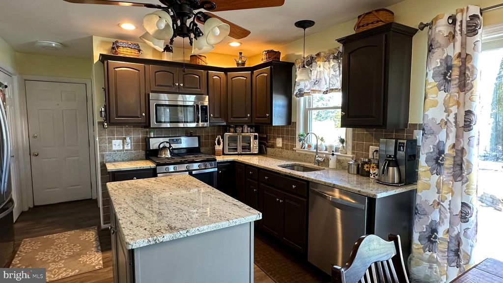 Photo of 209 Southridge Drive, Lancaster, PA 17602 (MLS # PALA2047024)