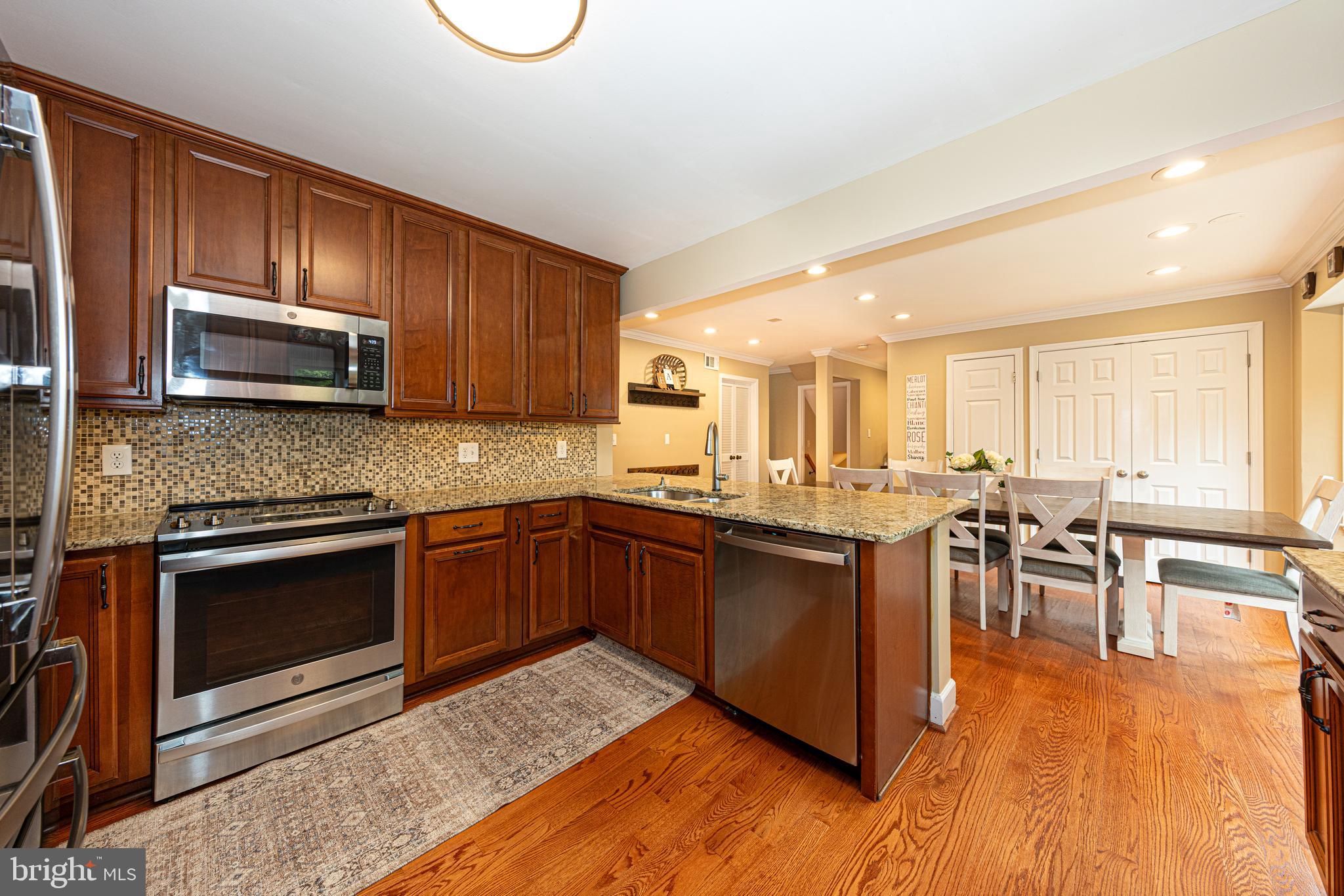 7304 MIZZEN PLACE
