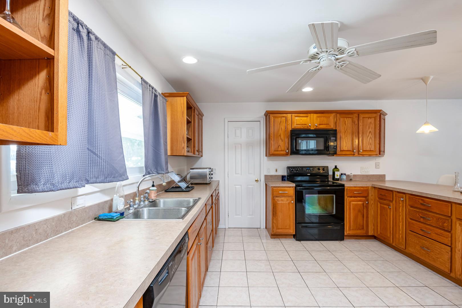 BIRDLAND - Residential